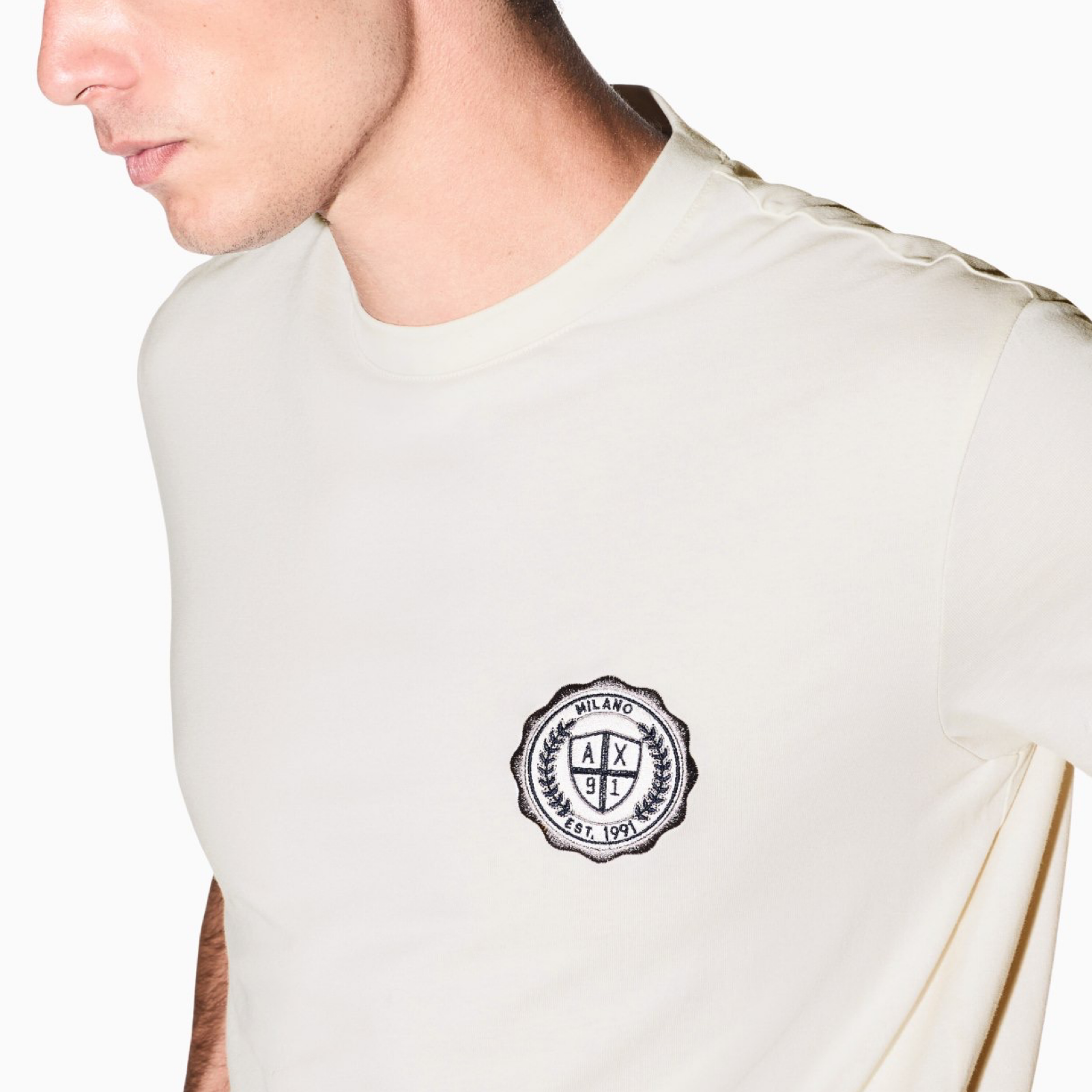 Мъжка тениска Armani Exchange Men T-shirt XM003078 AF10361 U0007 Close-Up