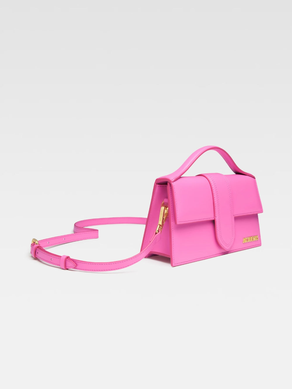 Дамска чанта Women’s handbag JACQUEMUS Le Grand Bambino 213BA0073060 430 Pink angled view