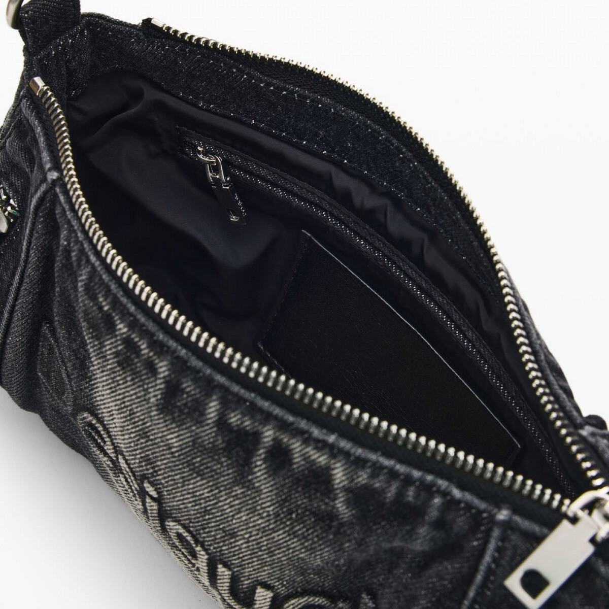 Дамска чанта Desigual Women Crossbody Bag 26WAXD07 2070 Inside View