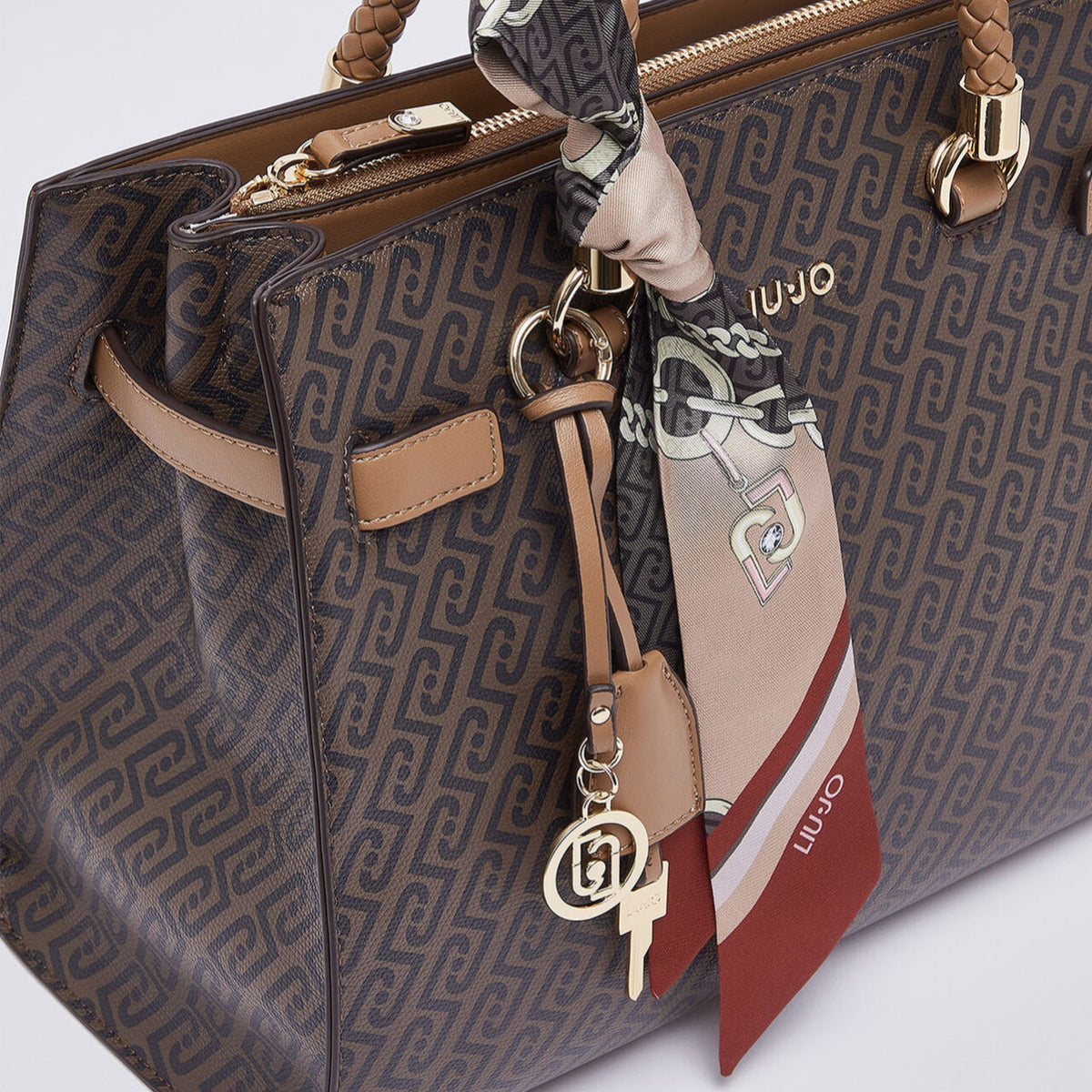 Дамска чанта Liu Jo women’s bag AF6086E1137 81140 Close-up 