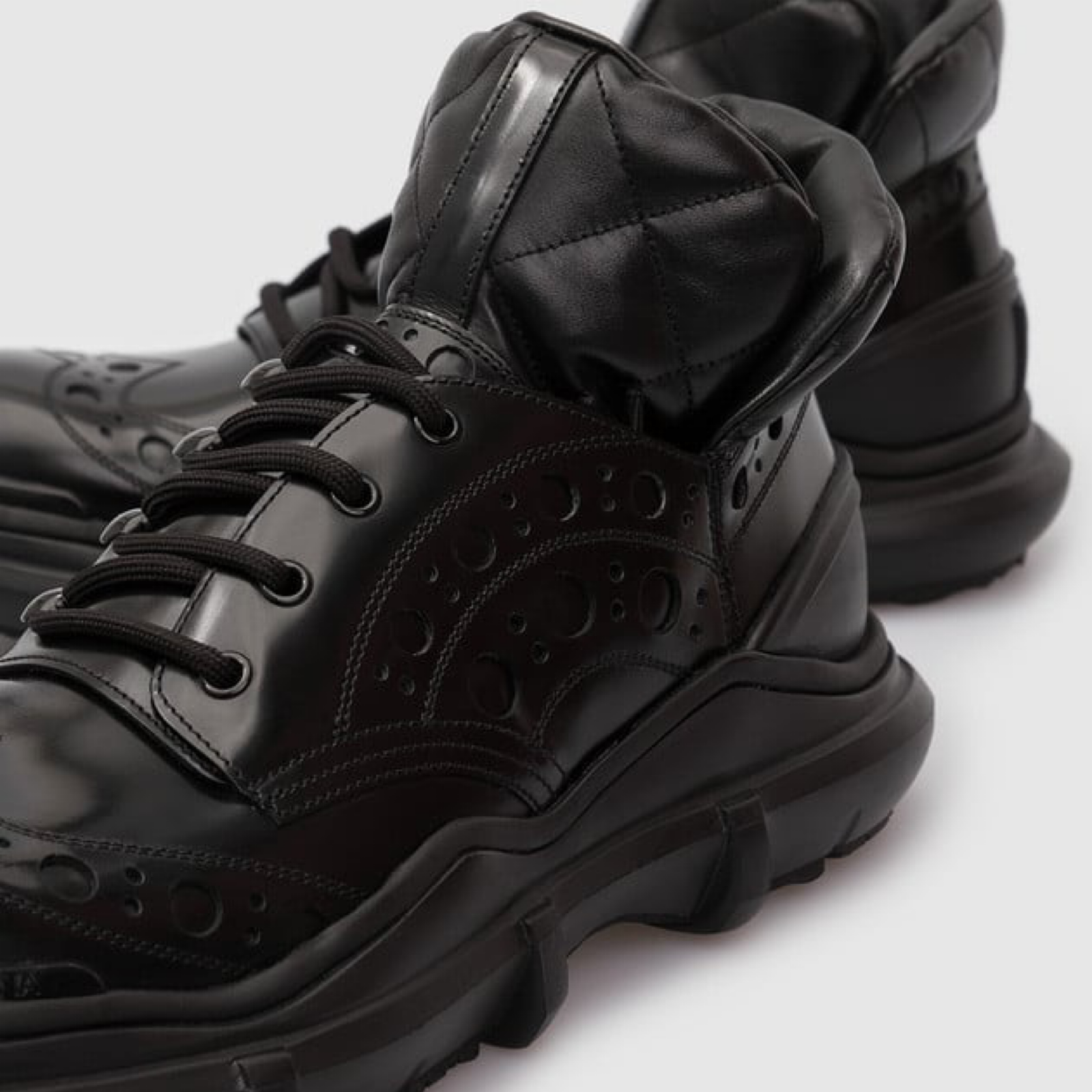 Dolce & Gabbana Vintage Leather Men Ankle Boots A10701 AQ380 MV7336 Close-Up