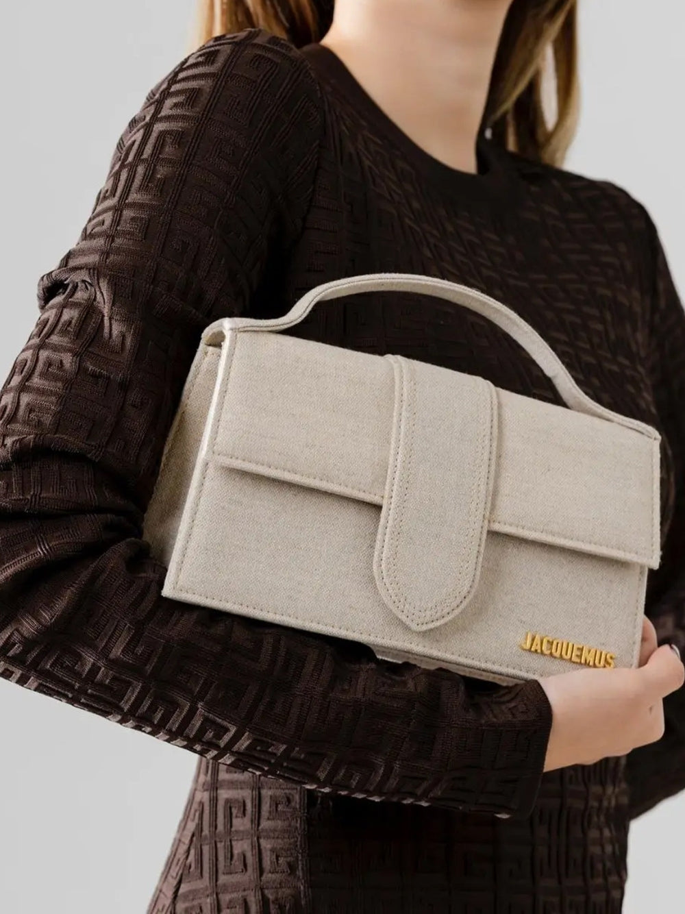 Jacquemus Le Grand Bambino Light Grey Bag 213BA007-3071-140 Model View