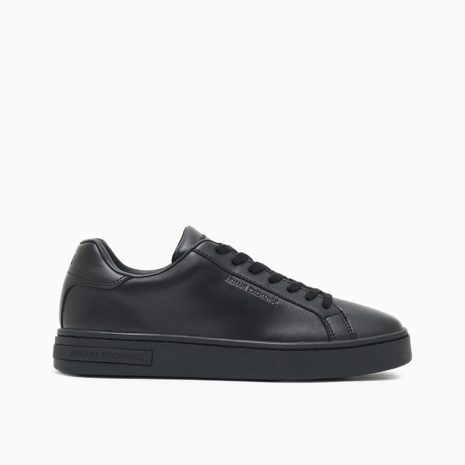 Мъжки черни кецове Armani Exchange Men Sneakers XM000141 AF11912 Medial View