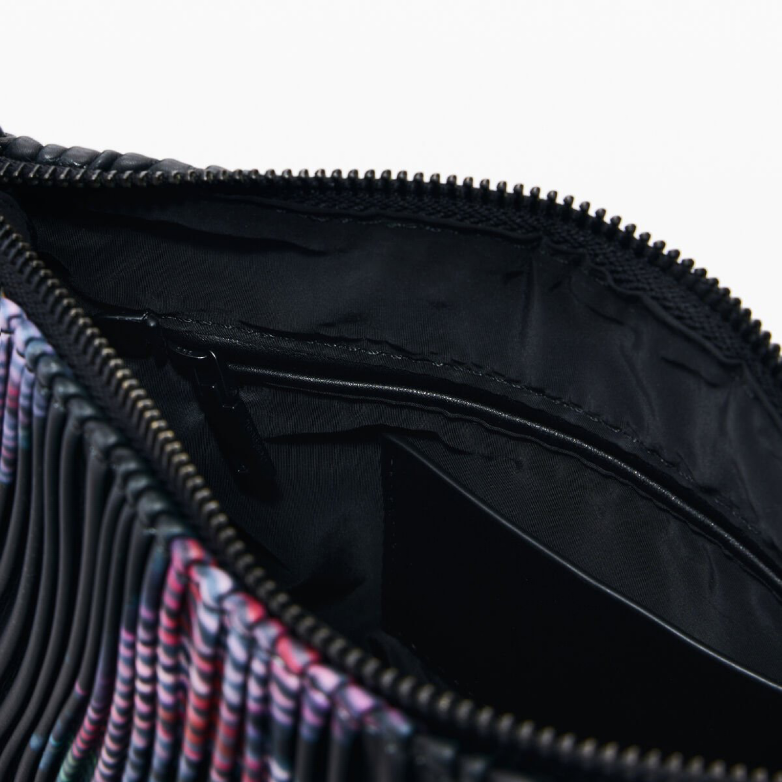 Дамска чанта Desigual Women Handbag 26SAXPAL 2000U Inside View