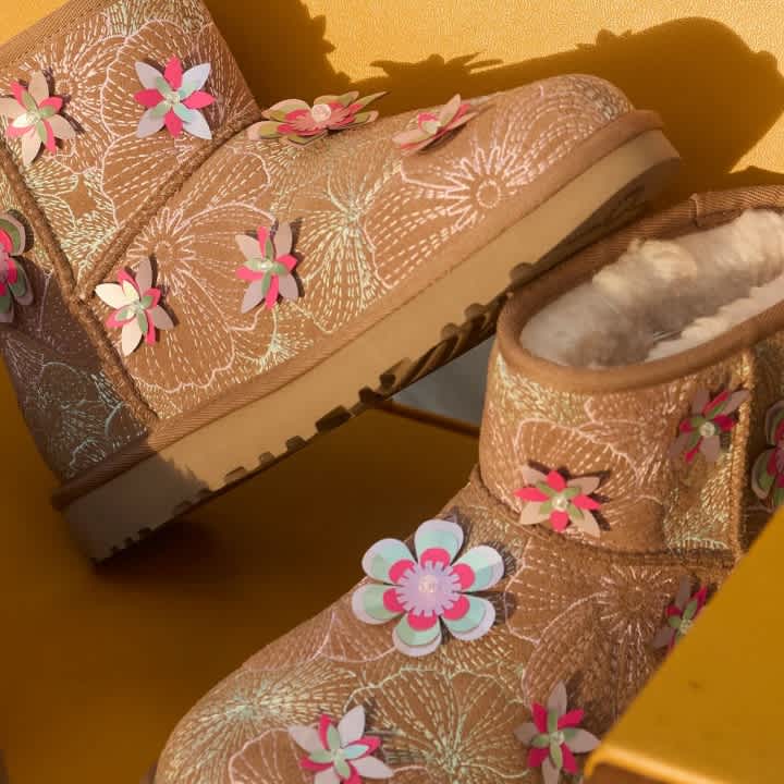 UGG Meadow Mini Ankle Boots