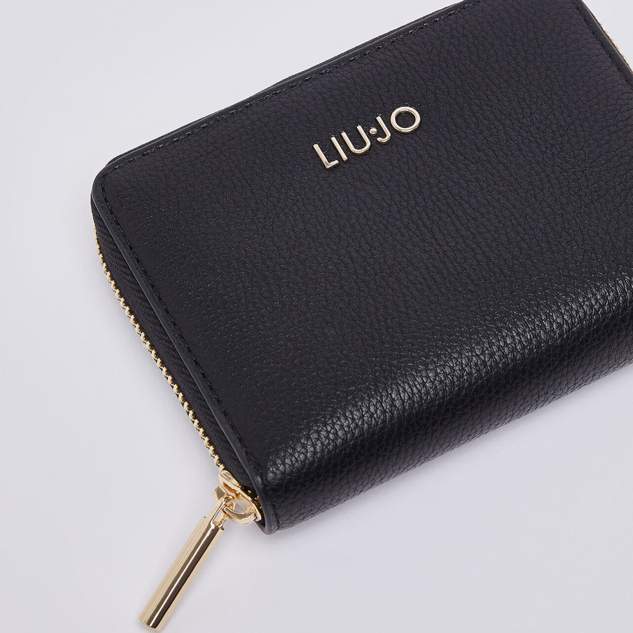 Дамско портмоне Liu Jo women’s wallet AF6156E1019 22222 Close-up