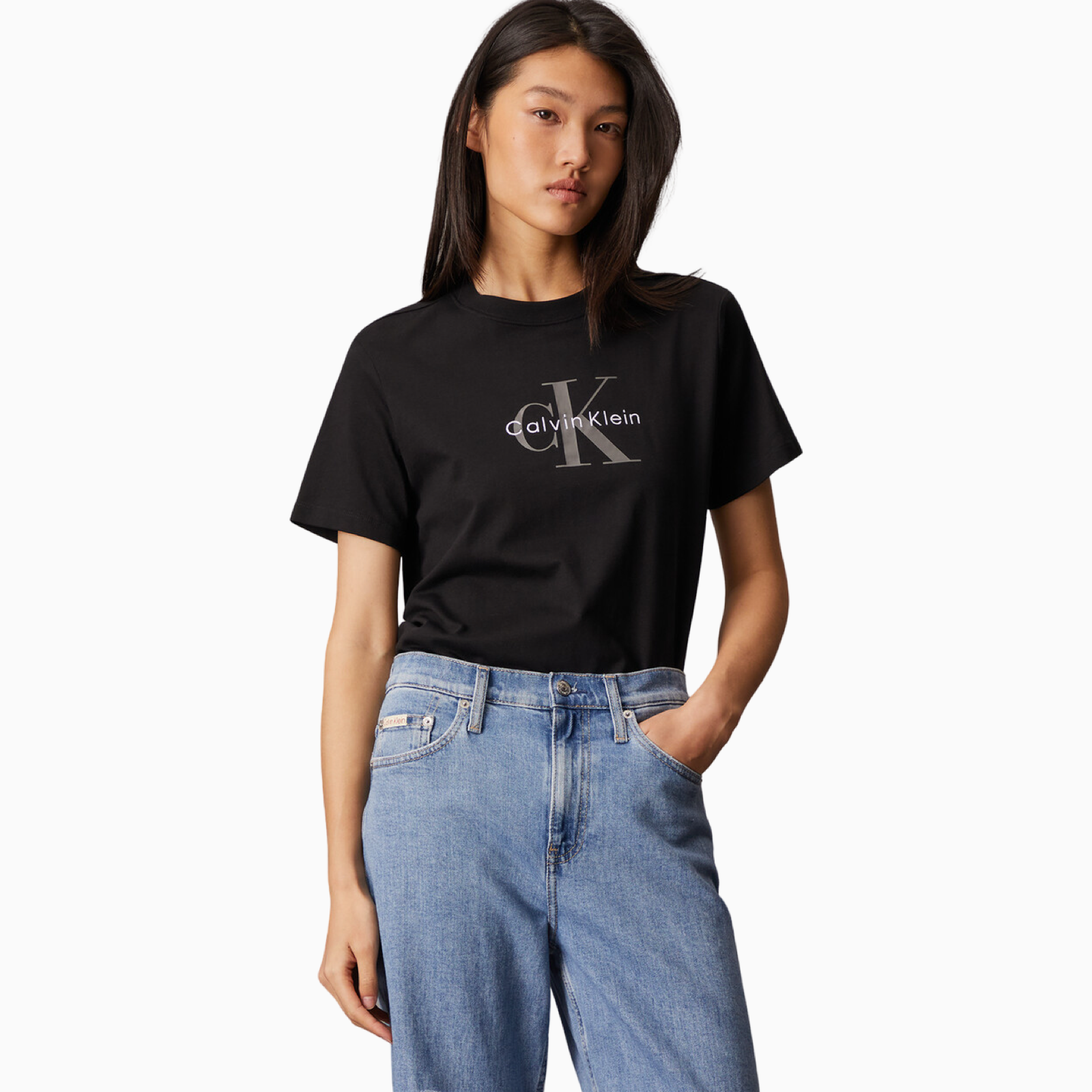 Дамска черна тениска Calvin Klein Jeans Women T-shirt LV047B865G UB1 Front View