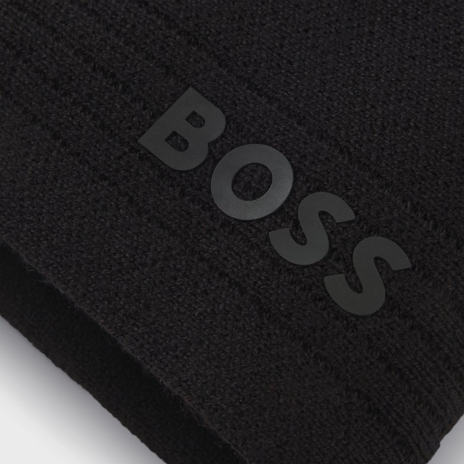 Мъжка черна зимна шапка Boss Men Hat 50552125 Close-Up
