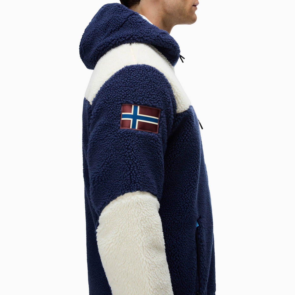 Мъжки суичър Napapijri Yupik Men Fleece Hoodie NP0A8AZX M6E Close-Up