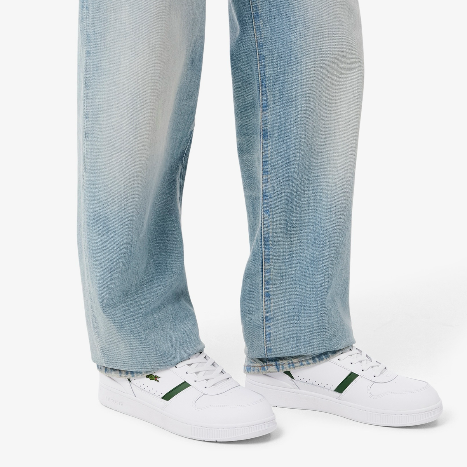 Мъжки бели кецове Lacoste Men Sneakers 48SMA0031 Model View