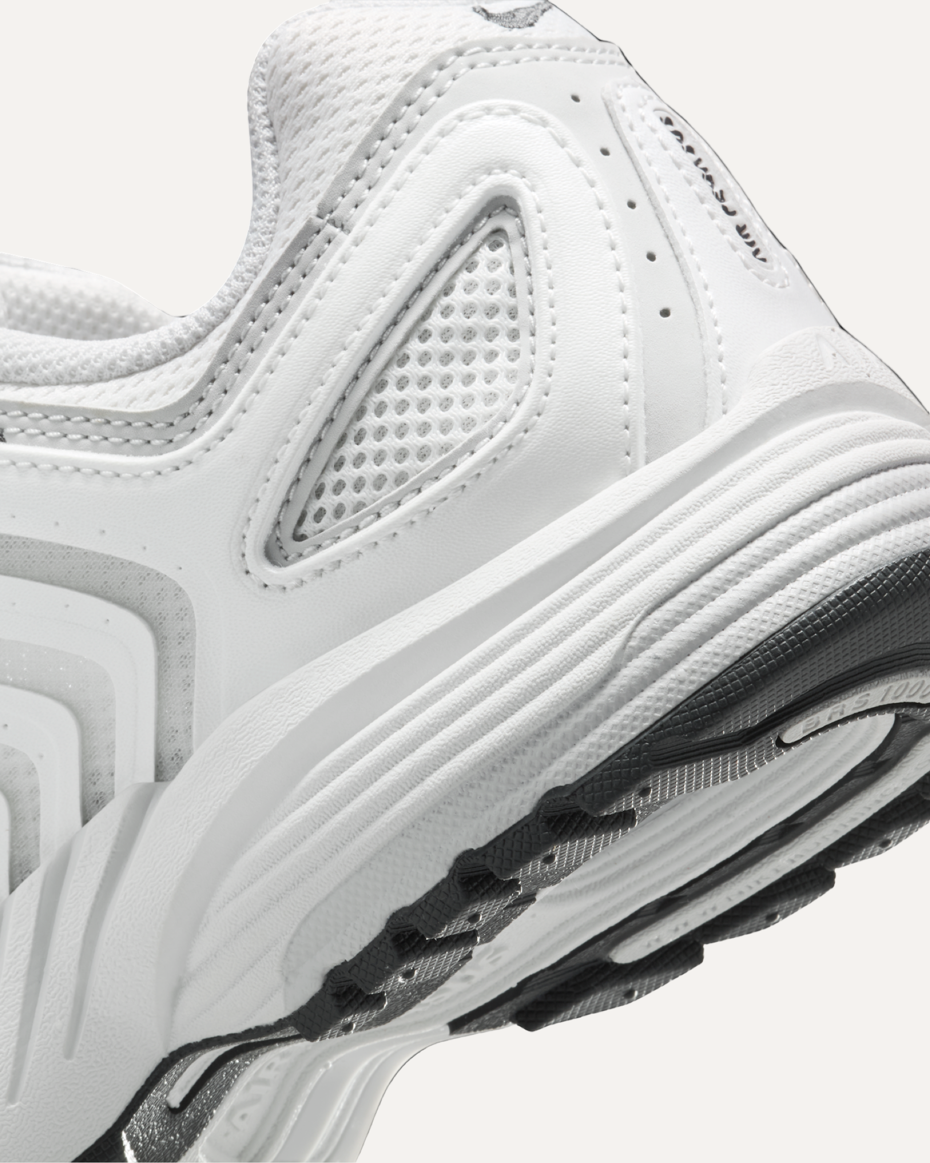 Дамски маратонки Nike Air Pegasus 2005 Women Sneakers HQ5718-103 Close-Up