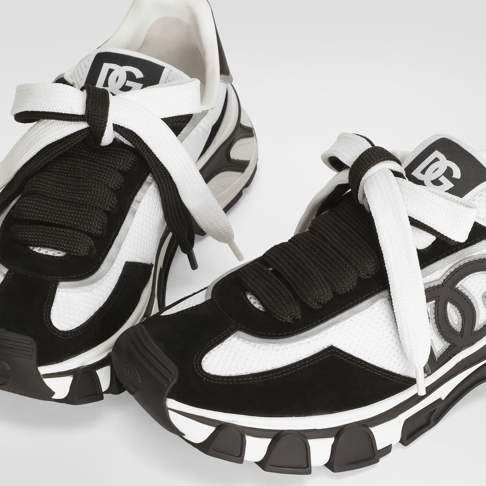 Dolce & Gabbana DG Country Road Men Sneakers CS2403A02088B926 Close-Up