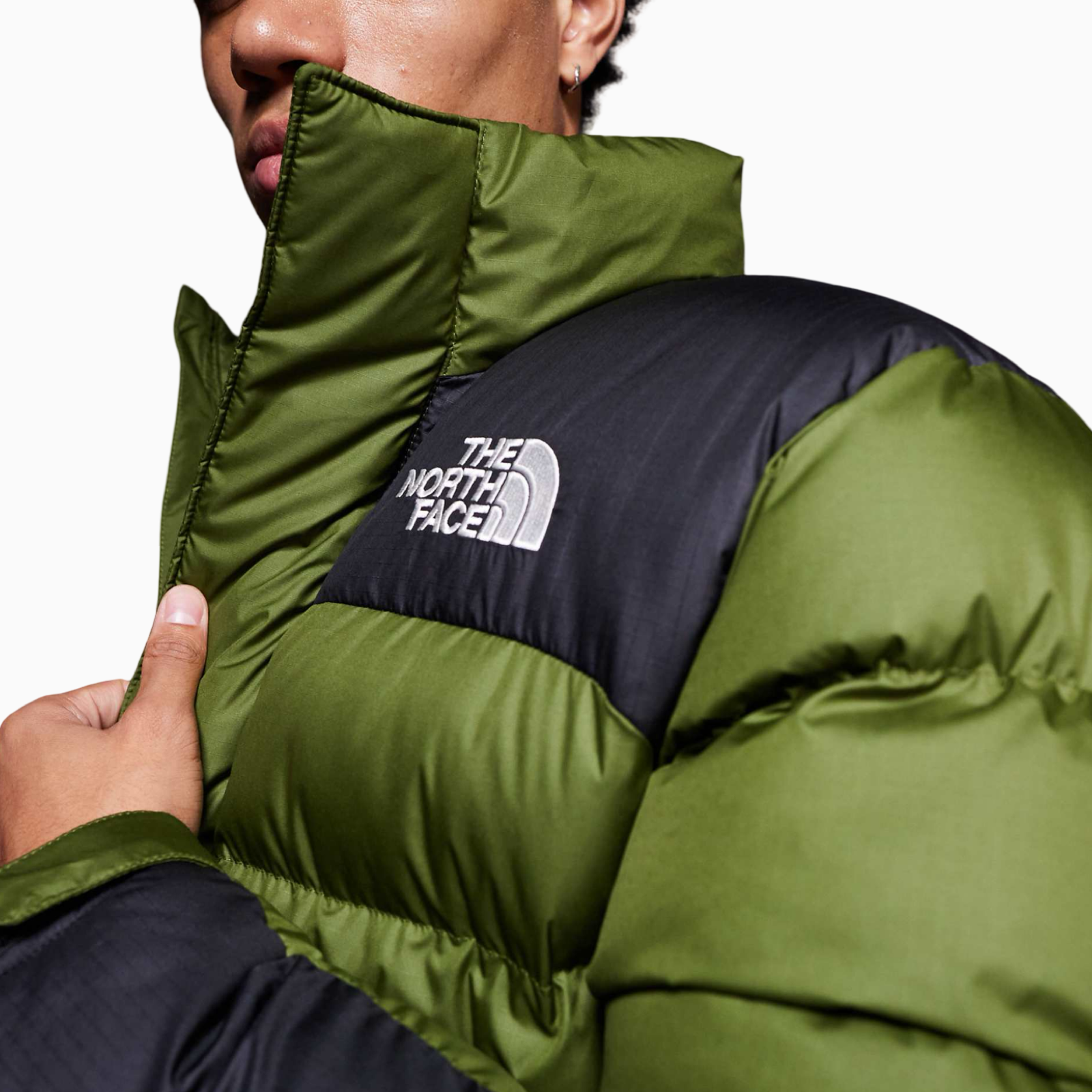 Мъжко зелено яке Napapijri Men Jacket NF0A89EGBRI1 Close-Up