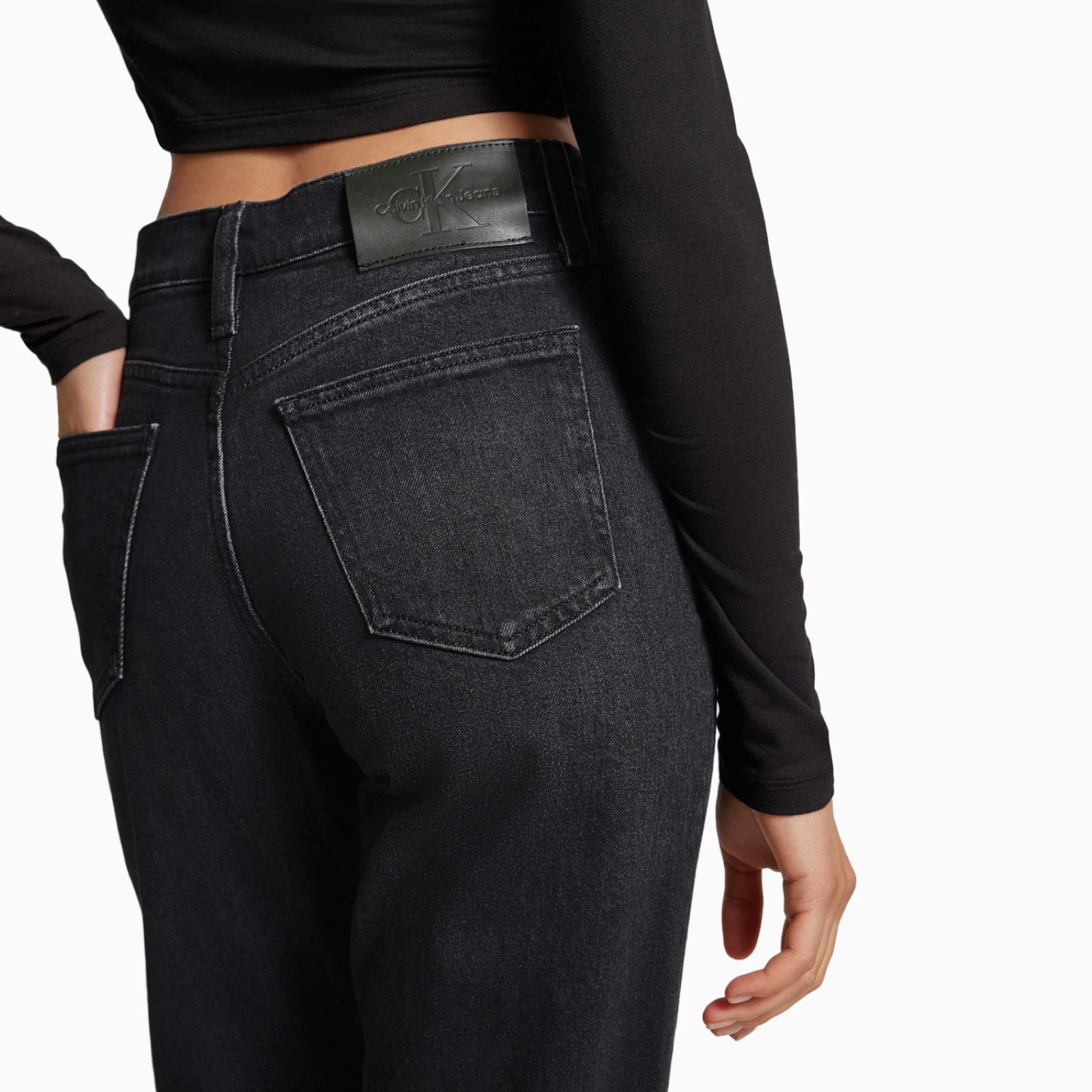 Дамски черни дънки Calvin Klein Jeans J20J224895