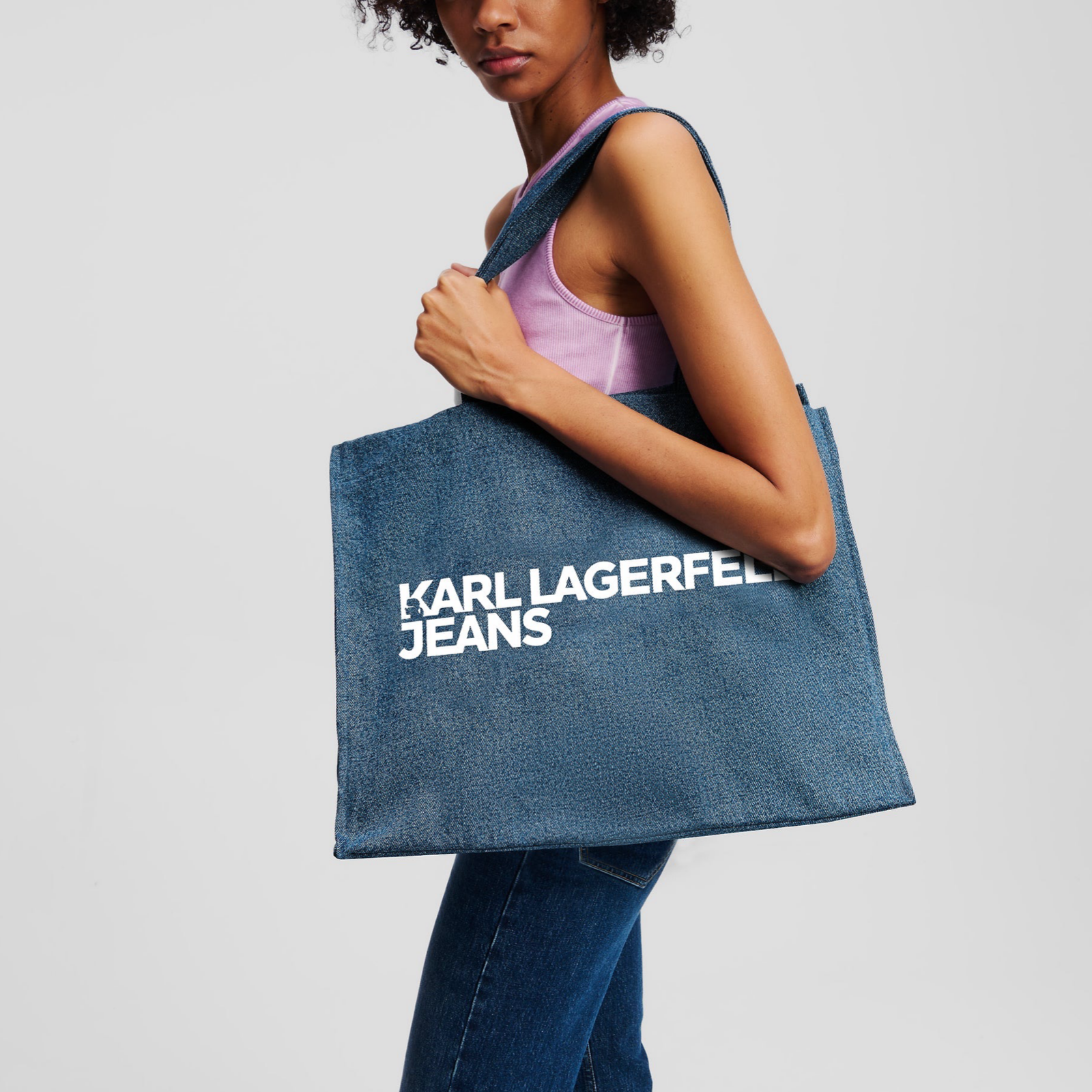 Дамска шопинг чанта Karl Lagerfeld Jeans Women Tote Bag A3W50069 1BM Model View