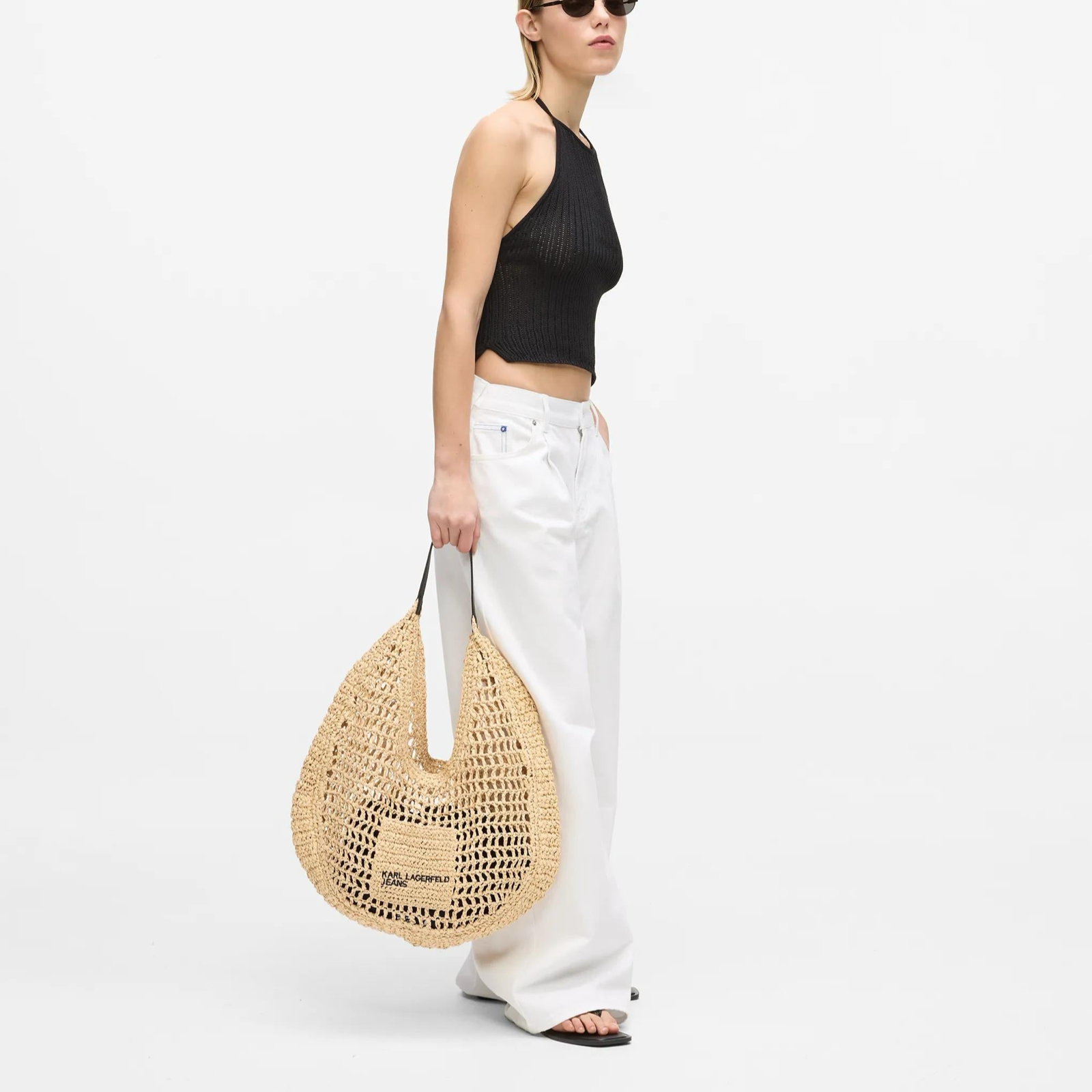 Дамска лятна шопинг чанта Karl Lagerfeld Jeans Summer Woven Hobo Bag B2W50050 106 Model View