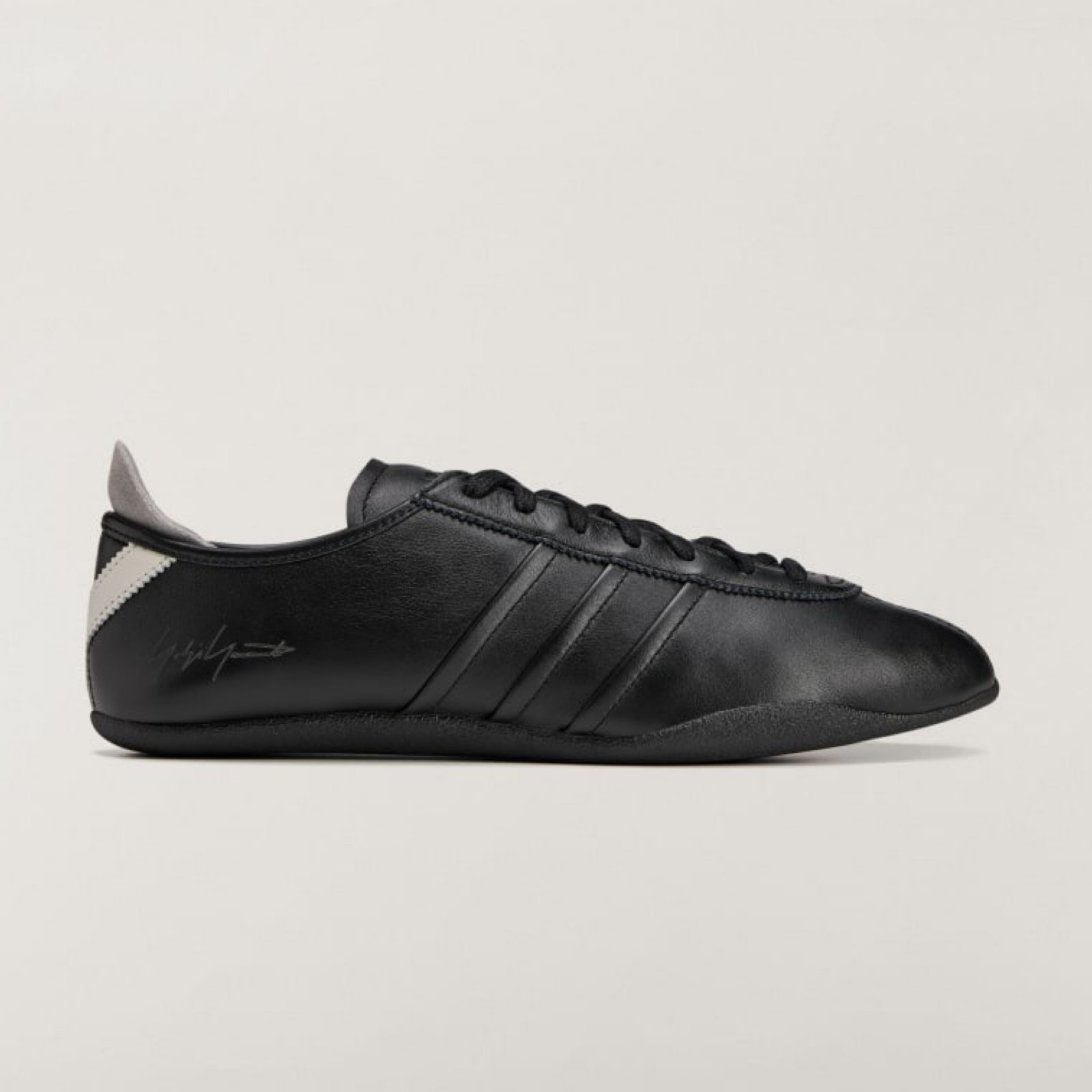 Y-3 Tokyo Sneakers KI0884 Lateral View