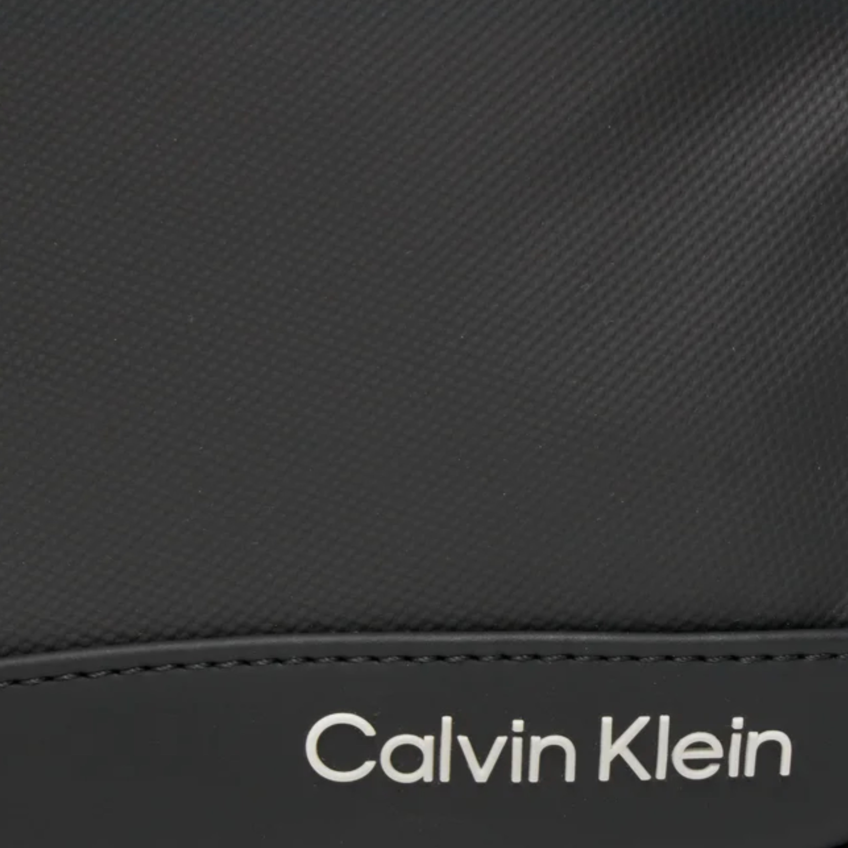 Мъжка чанта Men’s crossbody bag Calvin Klein K50K511252 Black logo view