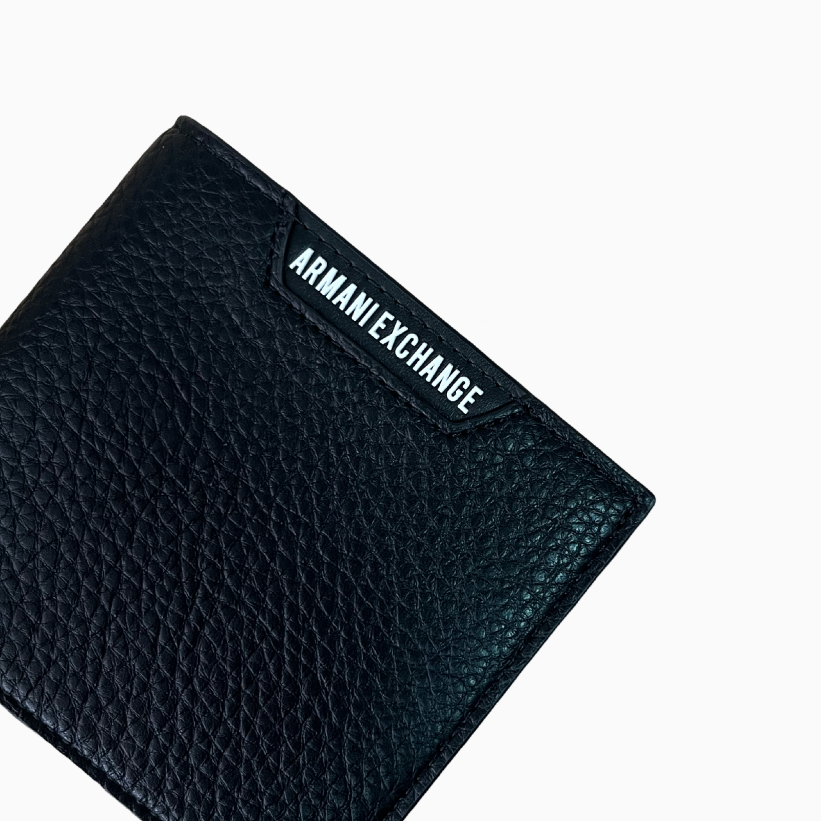 Мъжки портфейл от естествена кожа Men’s wallet Armani Exchange
958098 4F863 00020 Black