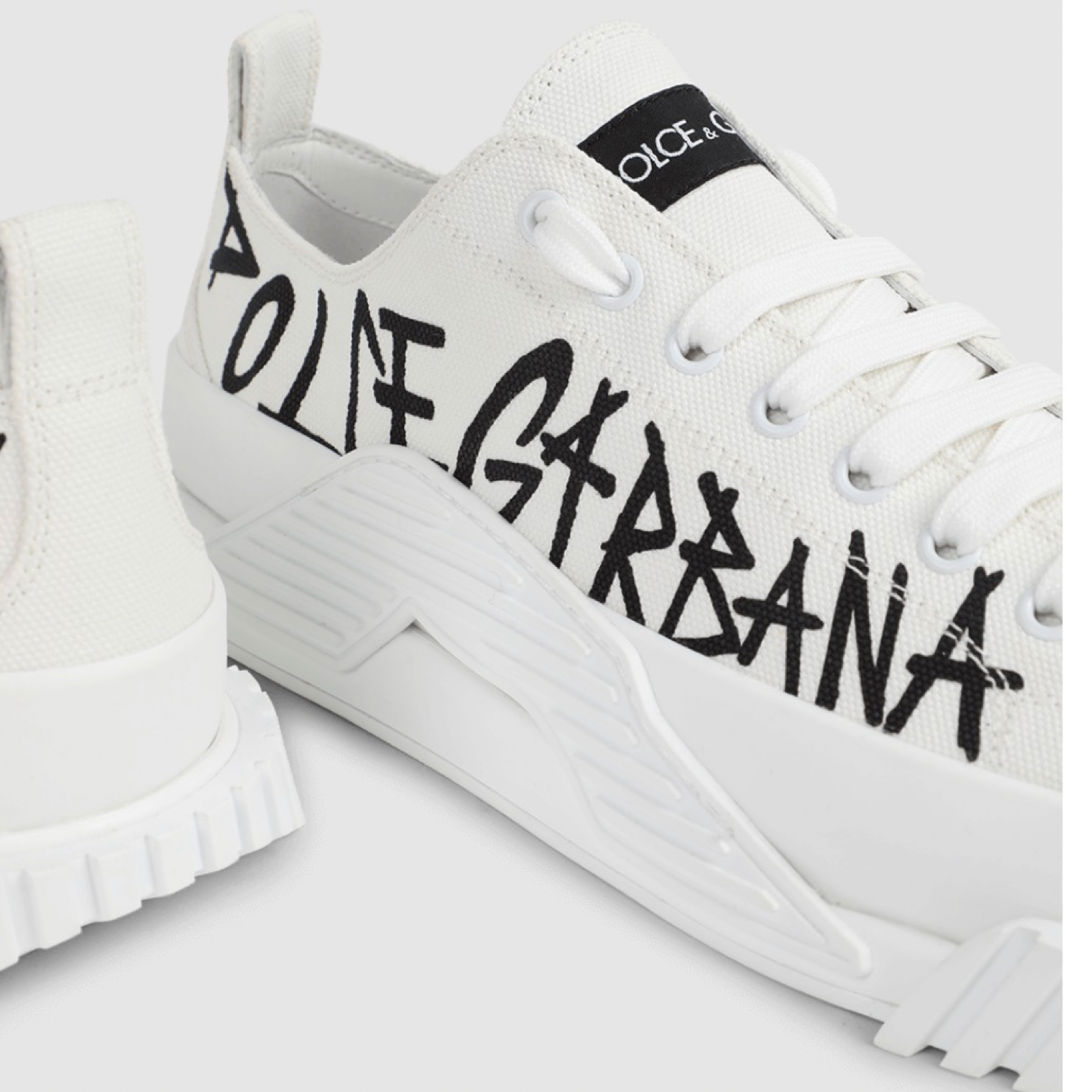 Dolce & Gabbana NS1 Men Sneakers Close-Up