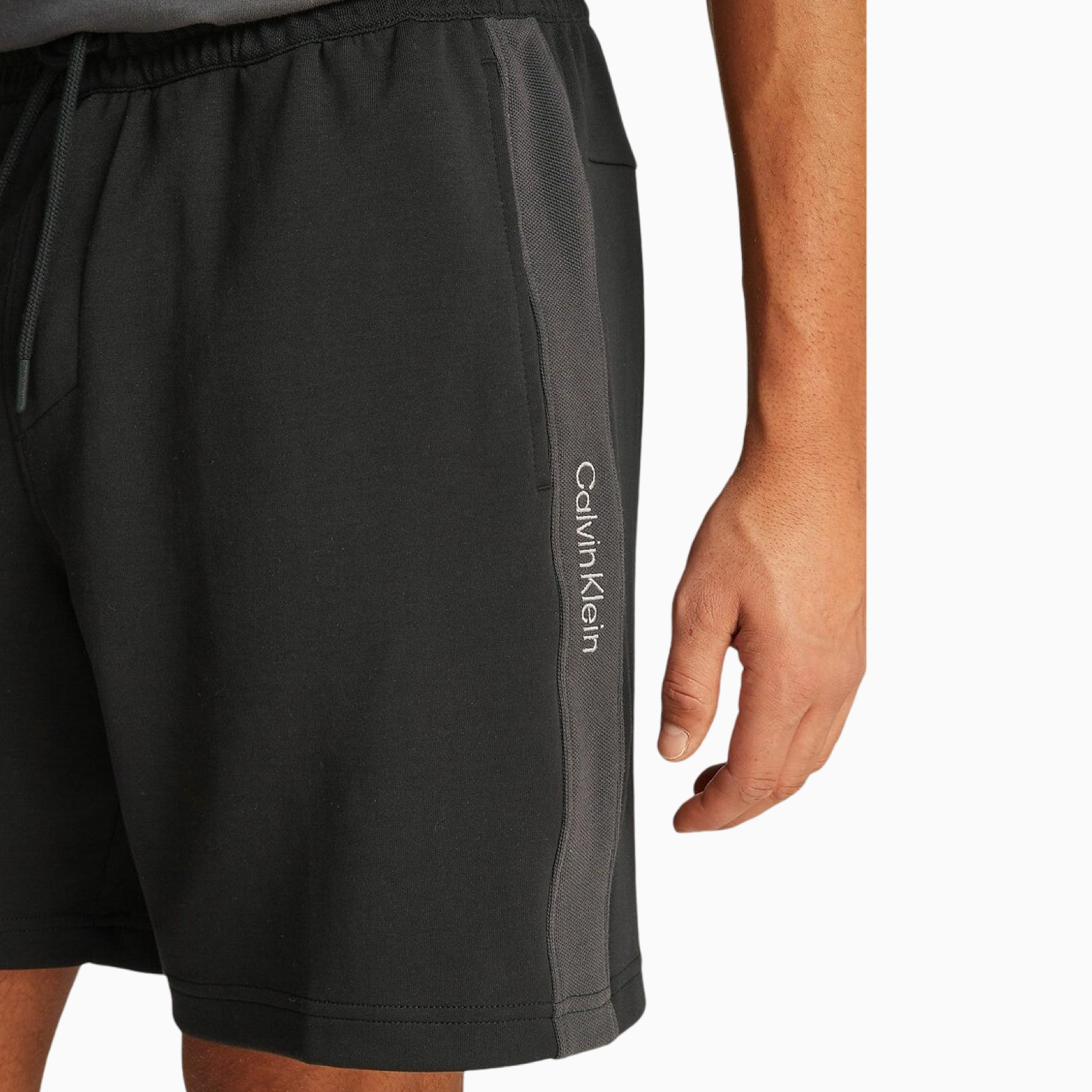 Мъжки черни памучни къси панталони Calvin Klein Jeans J30J327246