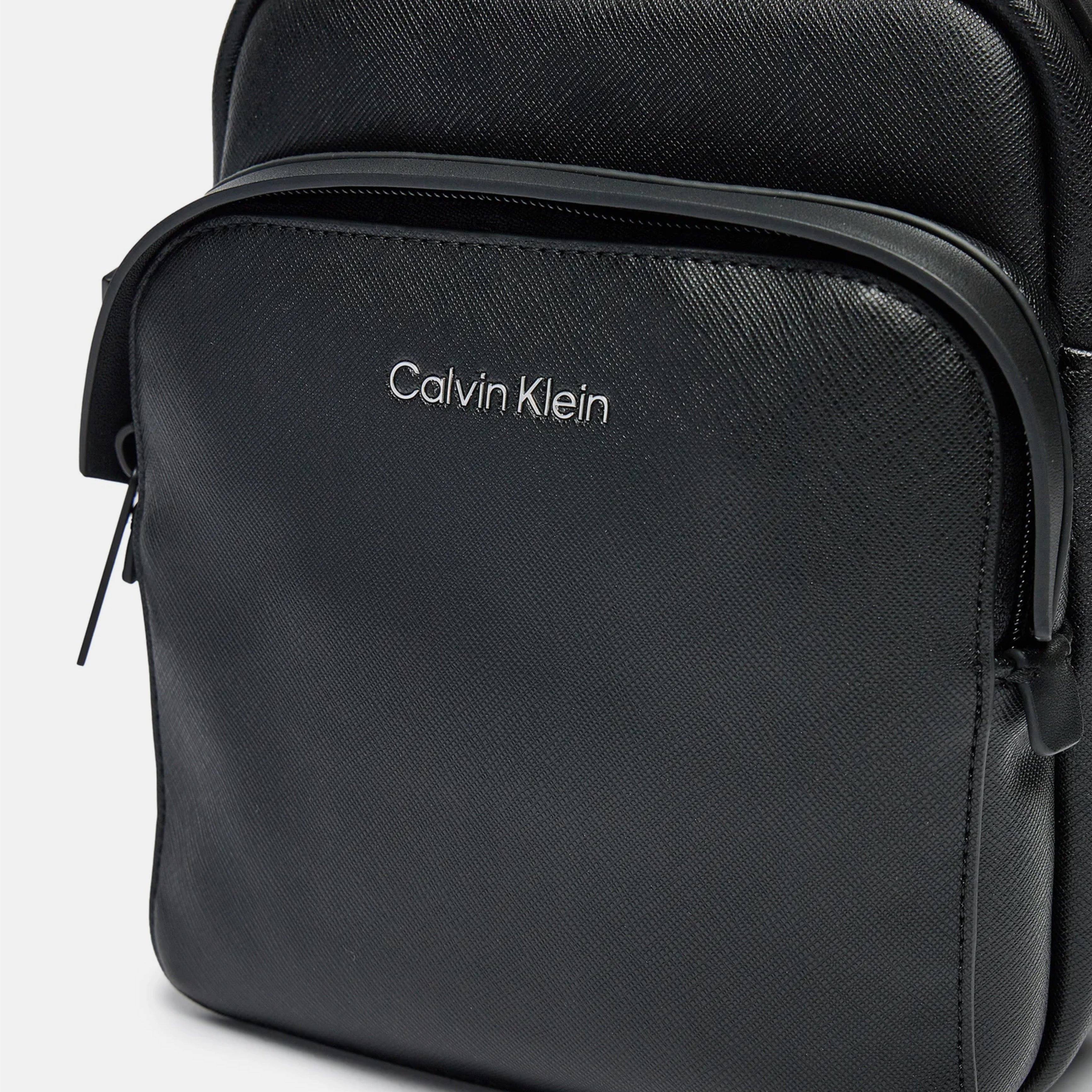 Мъжка чанта Men’s crossbody reporter bag Calvin Klein K50K511863 Black Front cropped view