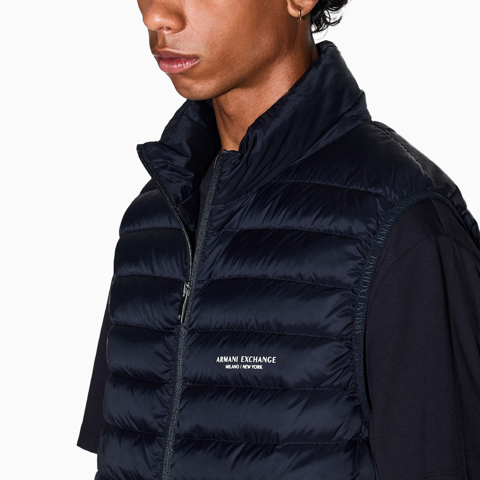 Мъжки елек Armani Exchange Men Gilet XM001576 AF16927 UB101 Close-Up