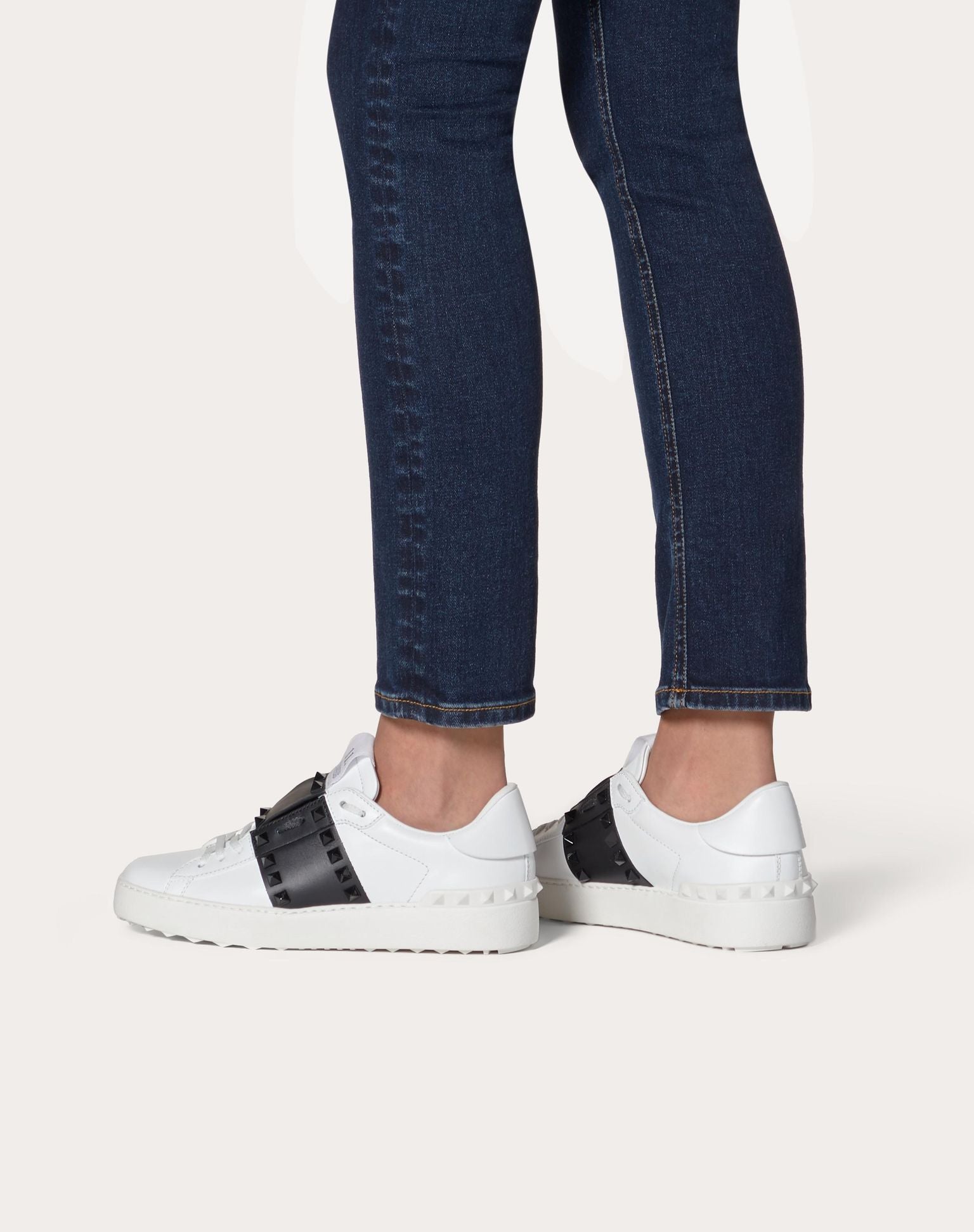 Дамски луксозни кецове Women’s rockstars untitled sneakers Valentino Garavani 5W2S0A01LTU_A01 lifestyle view