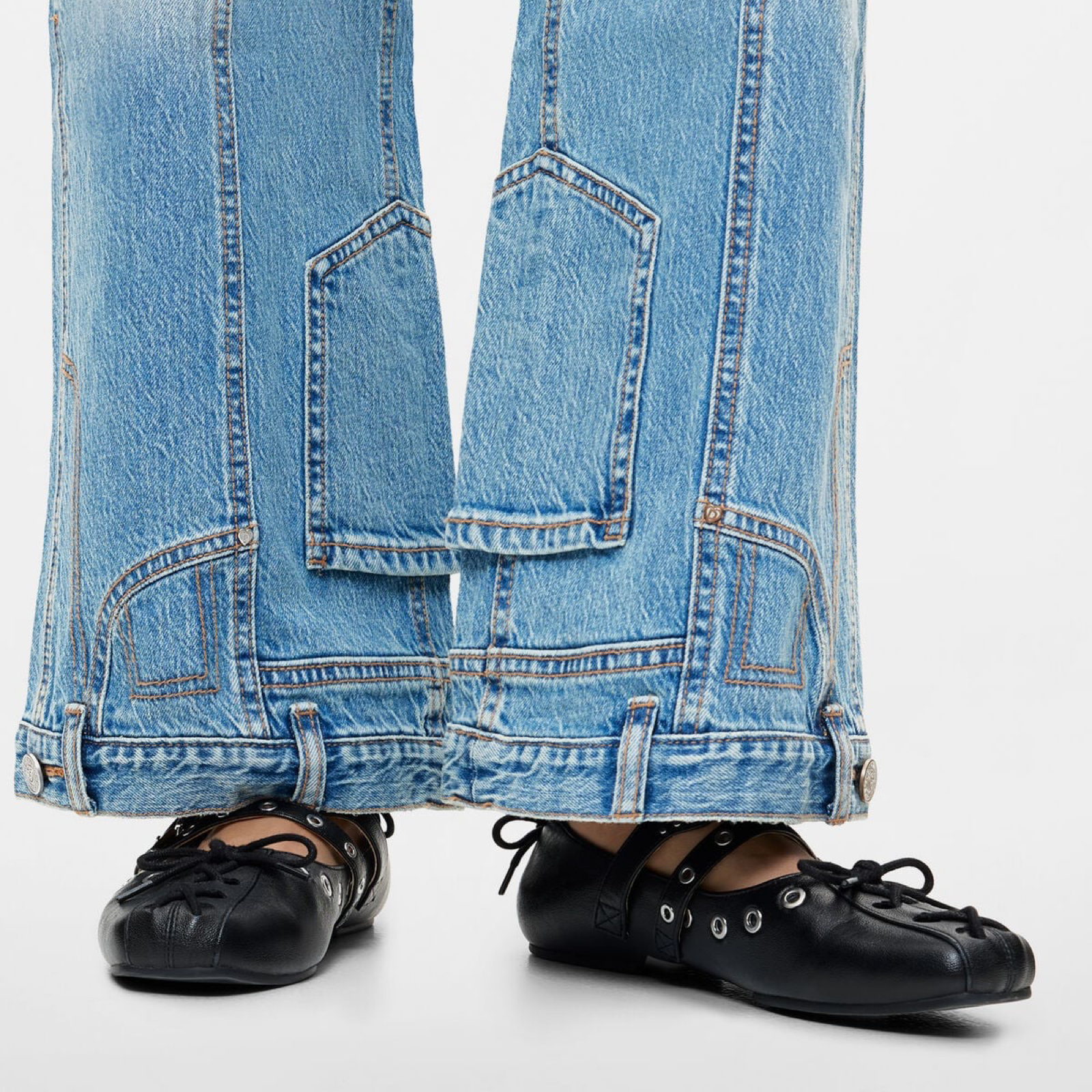 Дамски дънки Desigual Women Jeans 26SWDD41 5053 Leg Views