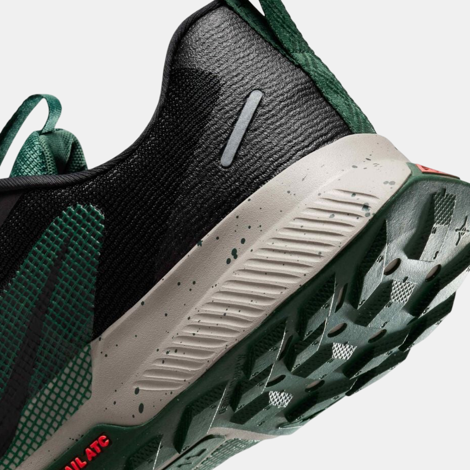 Мъжки маратонки Nike Juniper Trail 3 Men Sneakers FQ0904-006 Close-Up