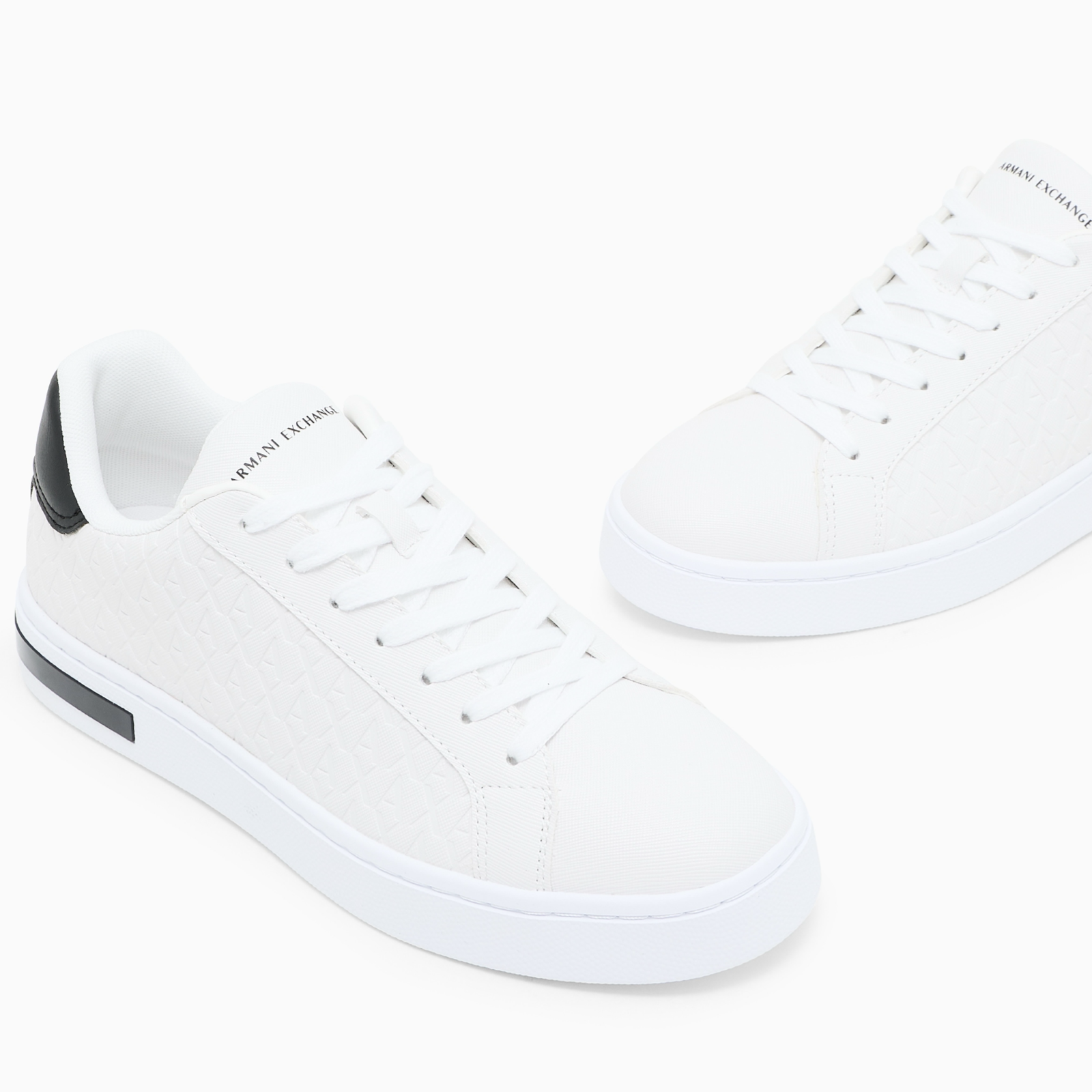 Мъжки бели кецове Armani Exchange XM000140 AF11916 Close-Up