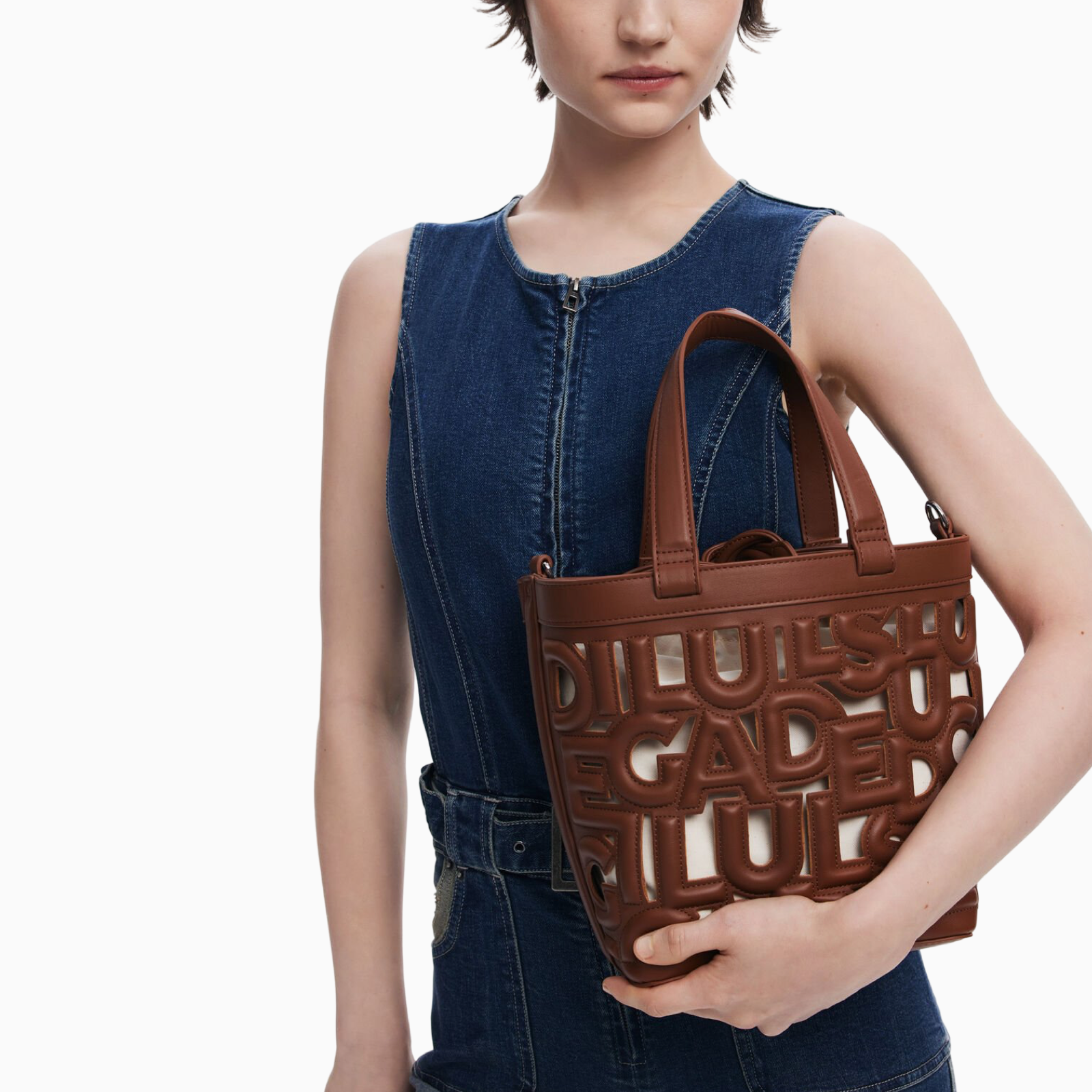 Дамска кафява чанта Desigual 25SAXPBN