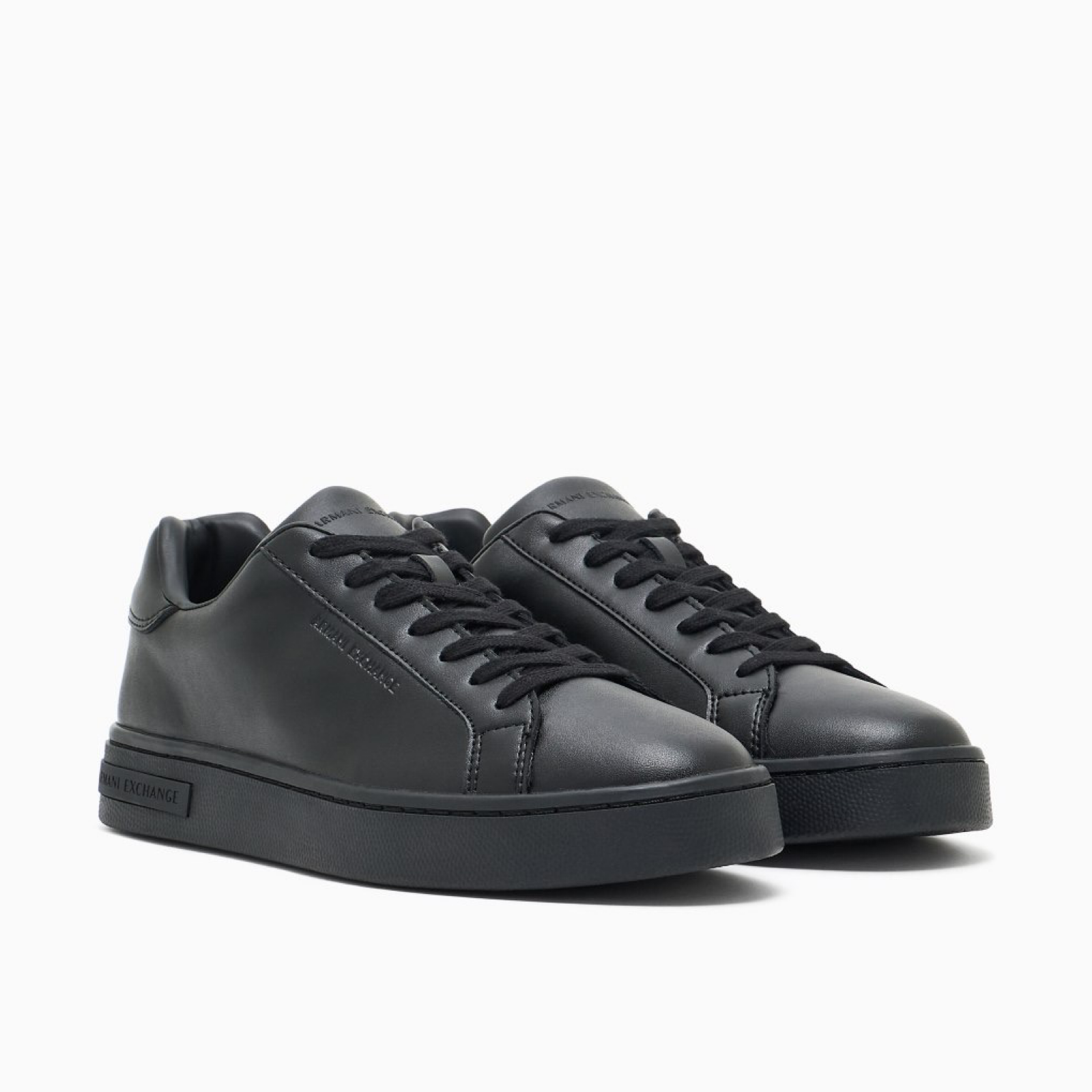 Мъжки черни кецове Armani Exchange Men Sneakers XM000141 AF11912 Lateral View
