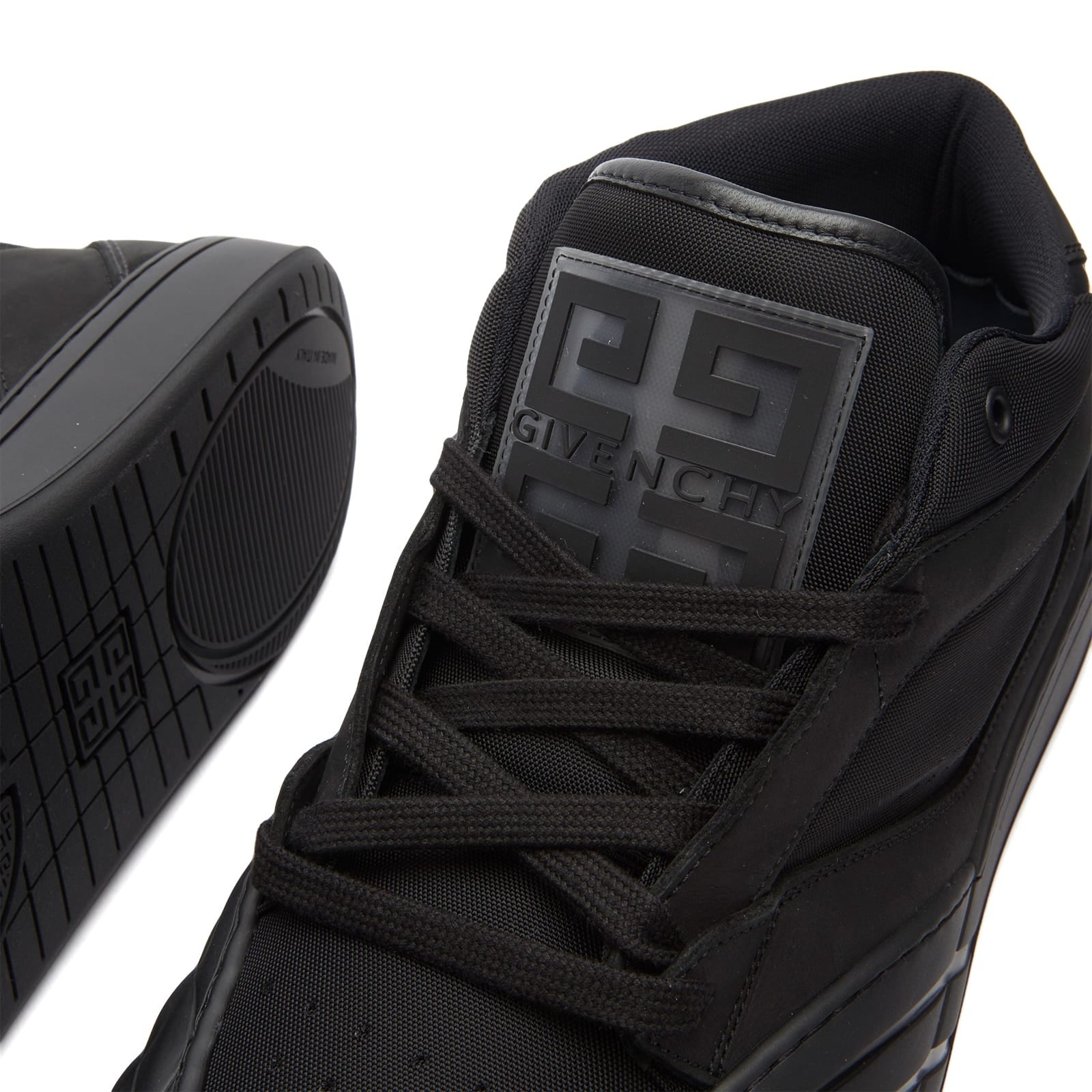 Givenchy Skate Men Sneakers BH009KH1QA001 Close-Up