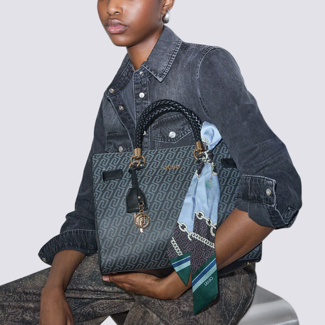 Дамска чанта Liu Jo women’s bag AF6086E1137 22222  Model view