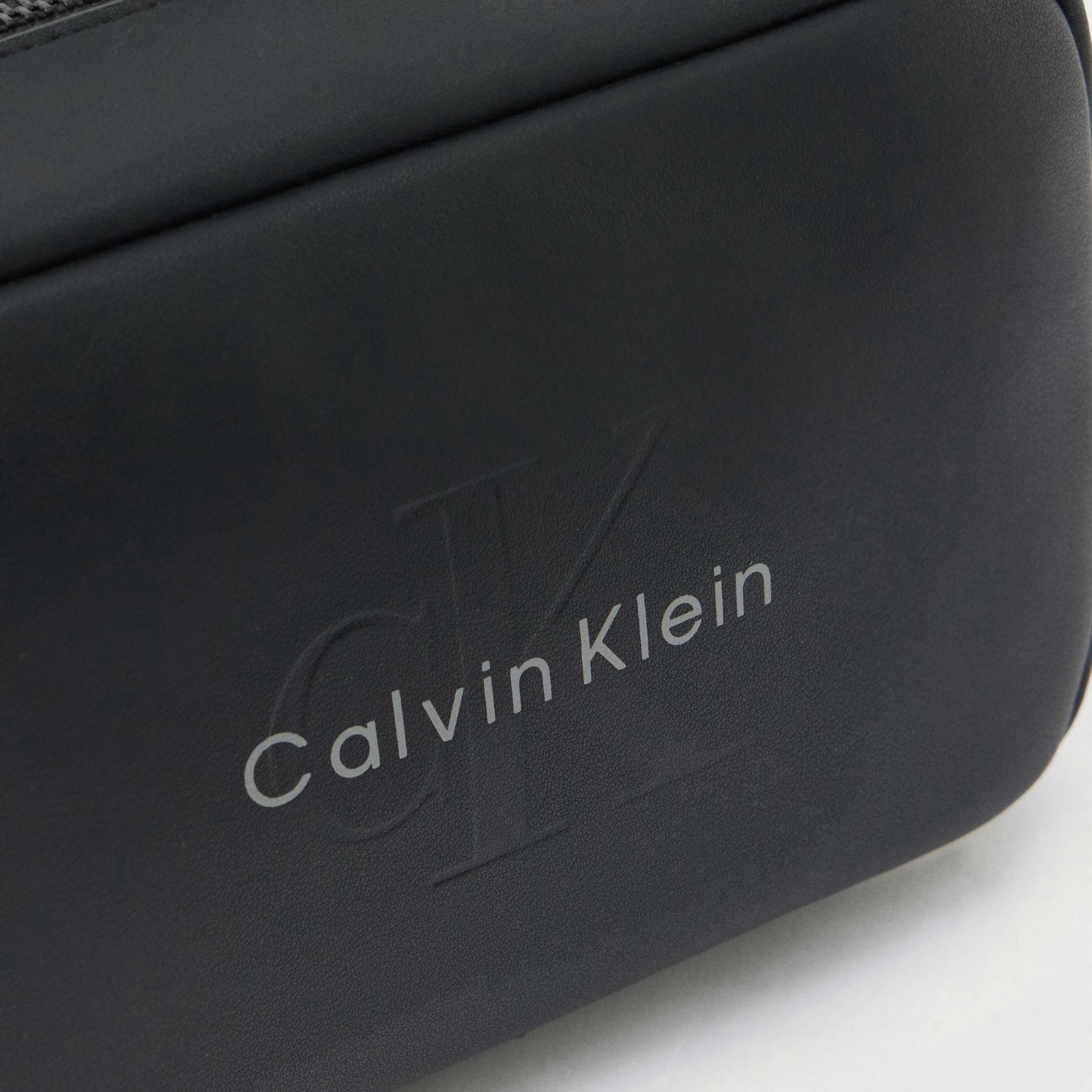 Мъжка козметична чанта Calvin Klein Men Bag LV04D1238G UB1 Close-Up