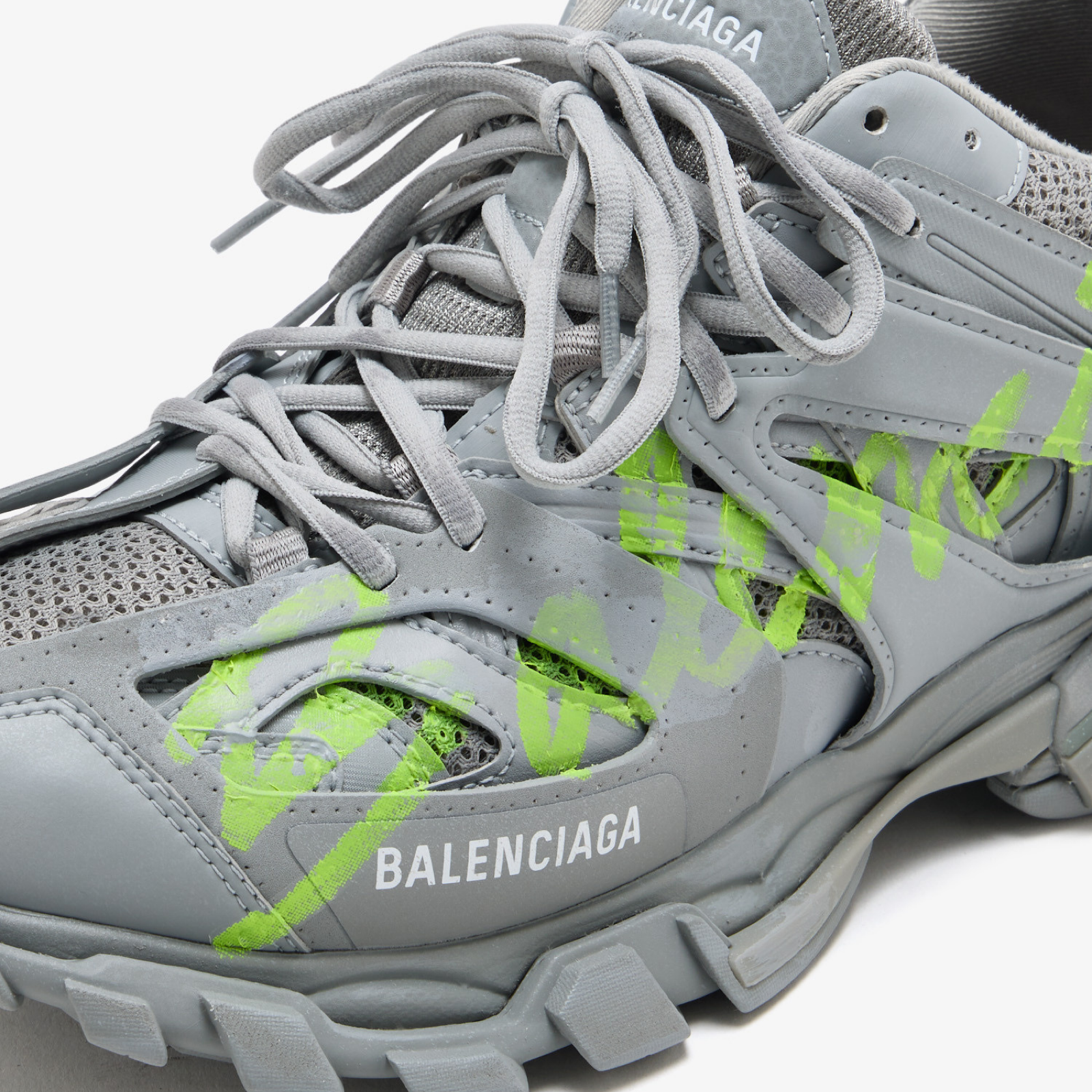 Balenciaga Track Signature Sneakers 542023WTRHW1070 Close-Up