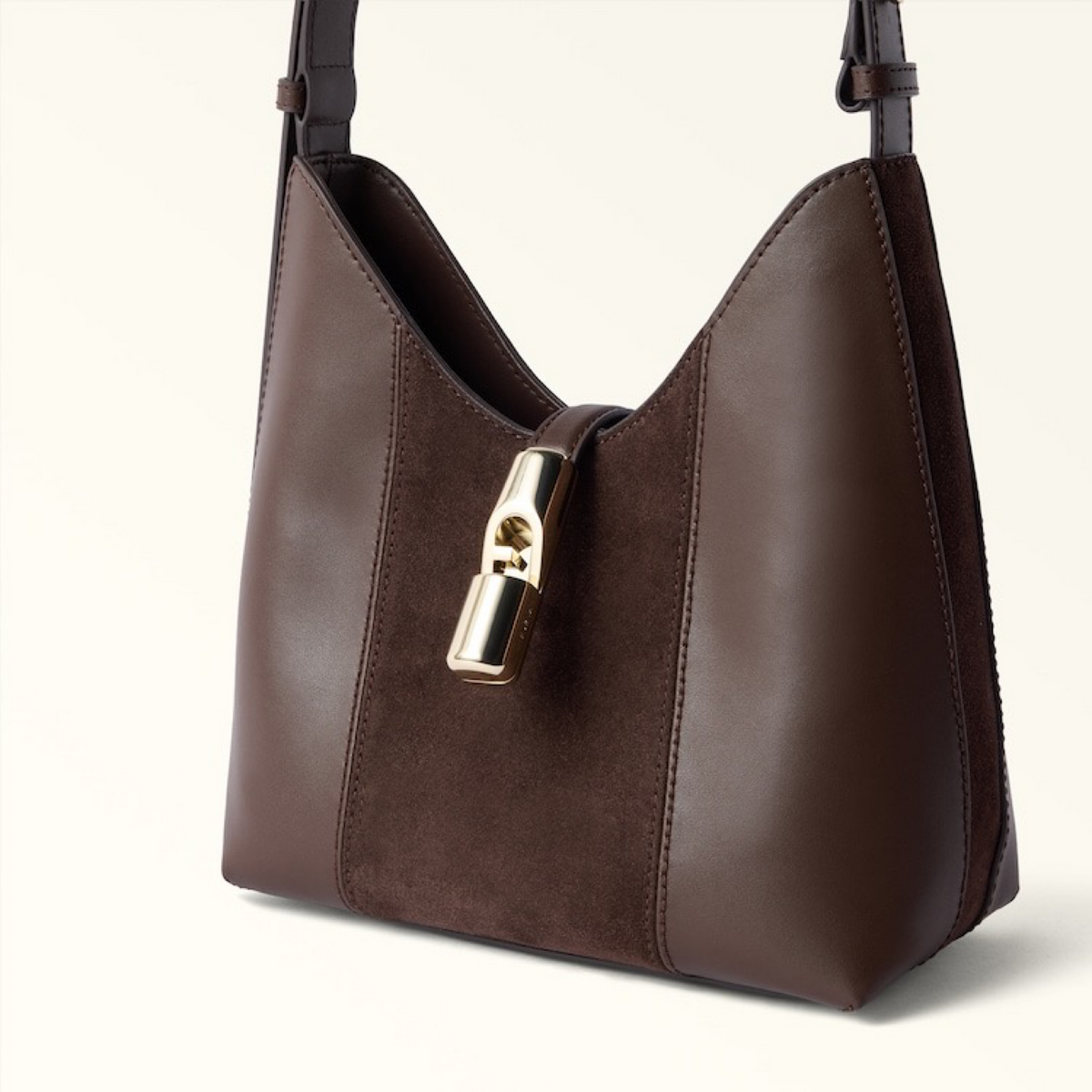 Дамска чанта Furla Goccia S Shoulder Bag WB01979 BX3158 1007 4286S Close-Up