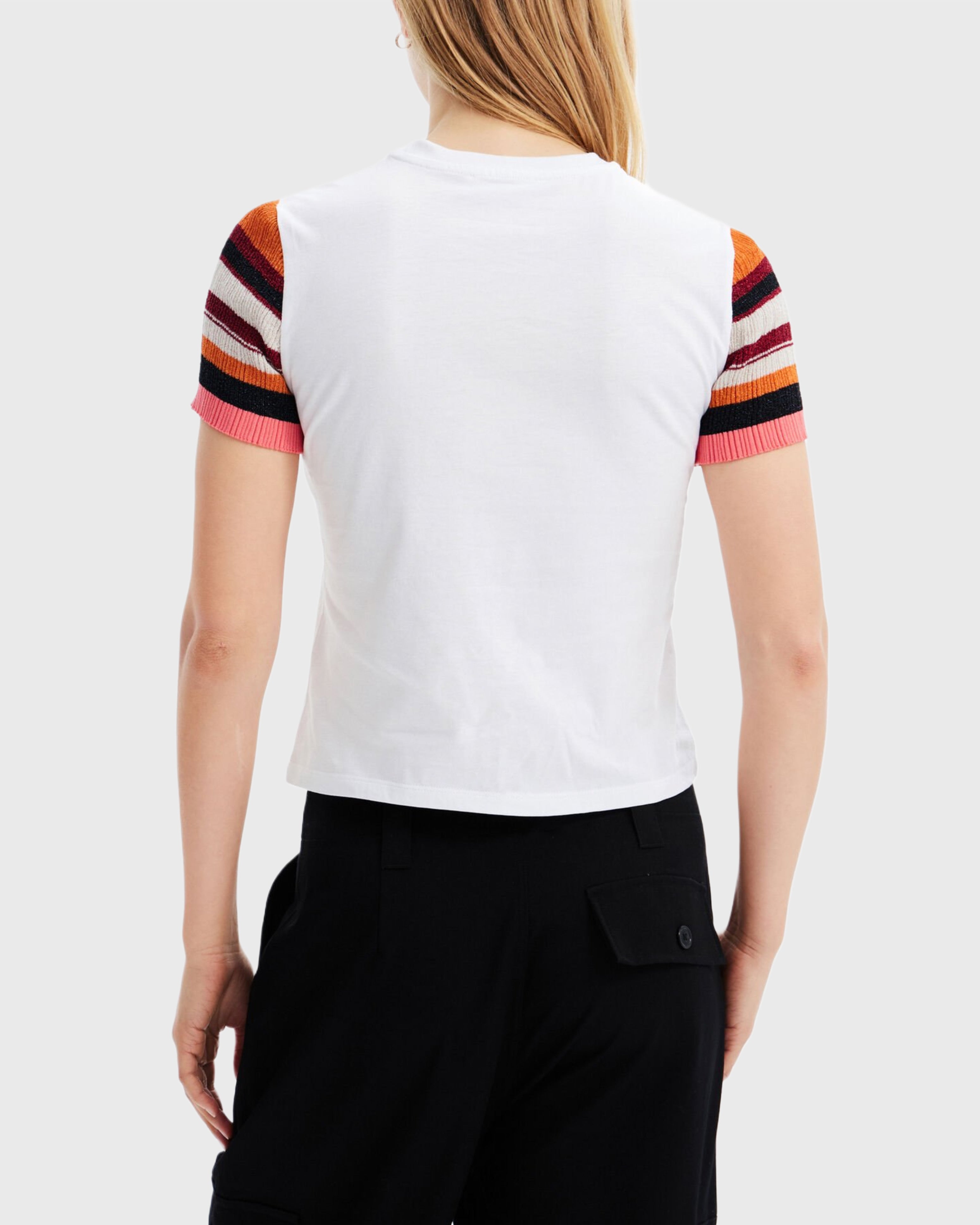 Дамска памучна тениска Women’s knit striped t-shirt Desigual
23SWTK80 1000S