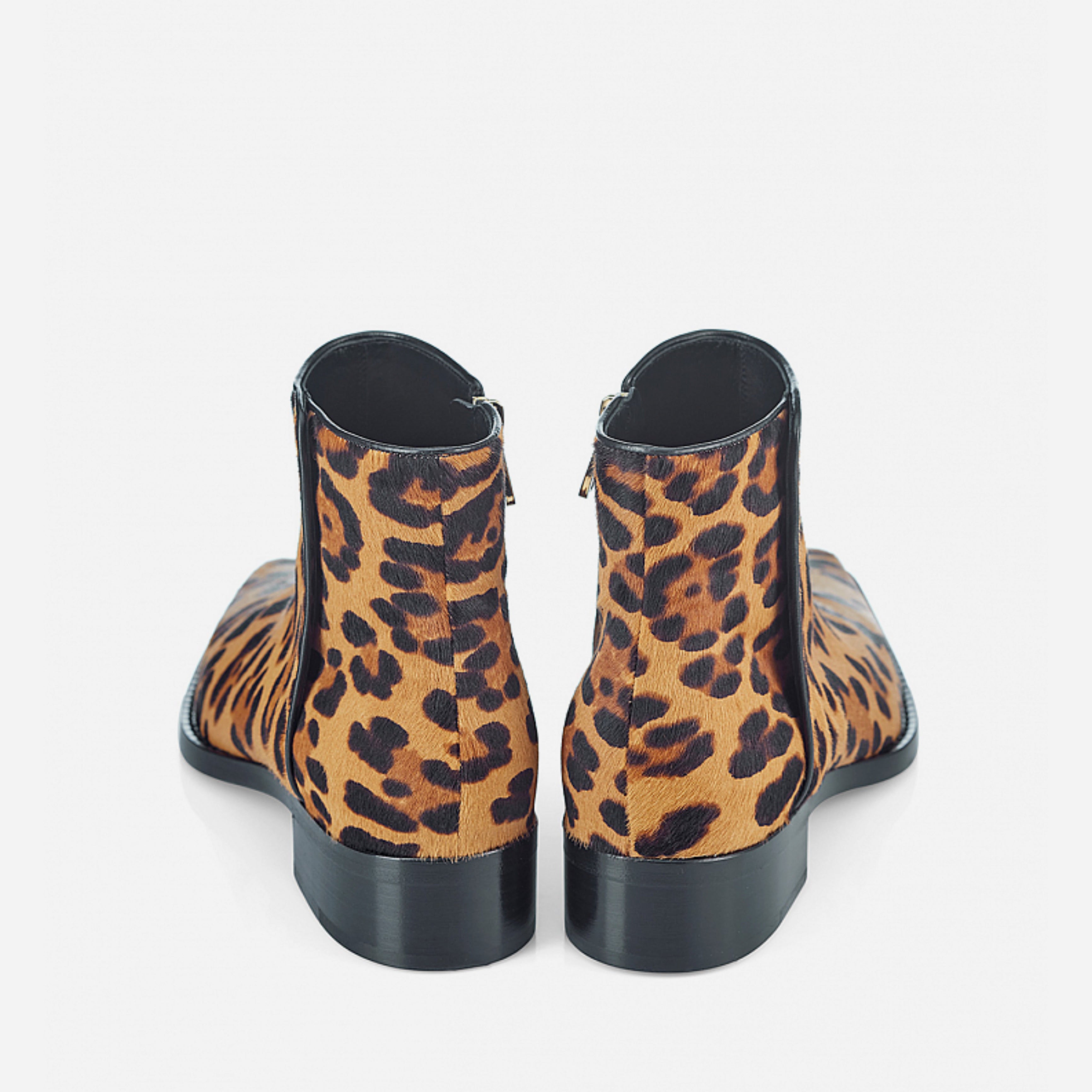 Дамски елегантни боти с остър връх Women’s leopard ankle boots DOLCE & GABBANA CT0583 AI533 heels
view