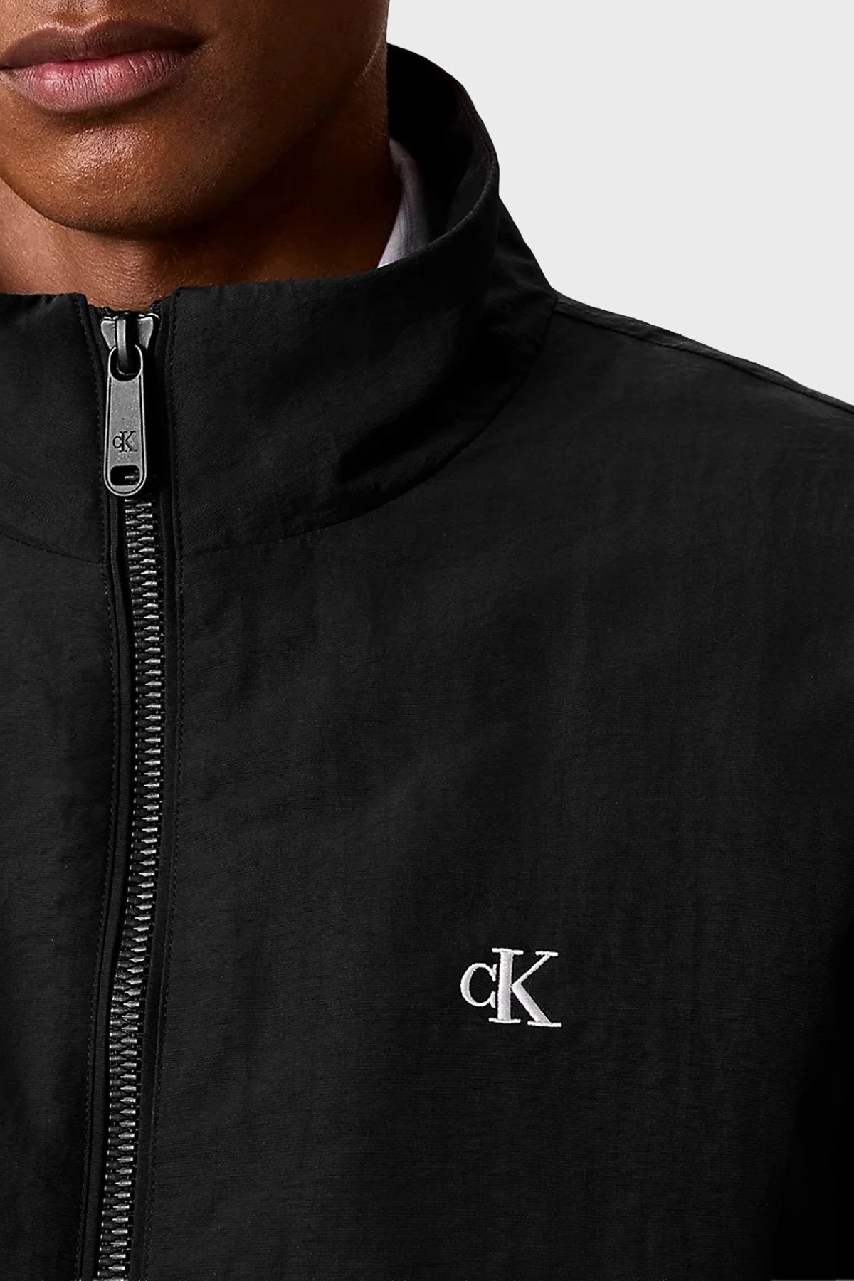 Мъжко яке Men’s jacket Calvin Klein
LV04RG500G UB1 Black logo view