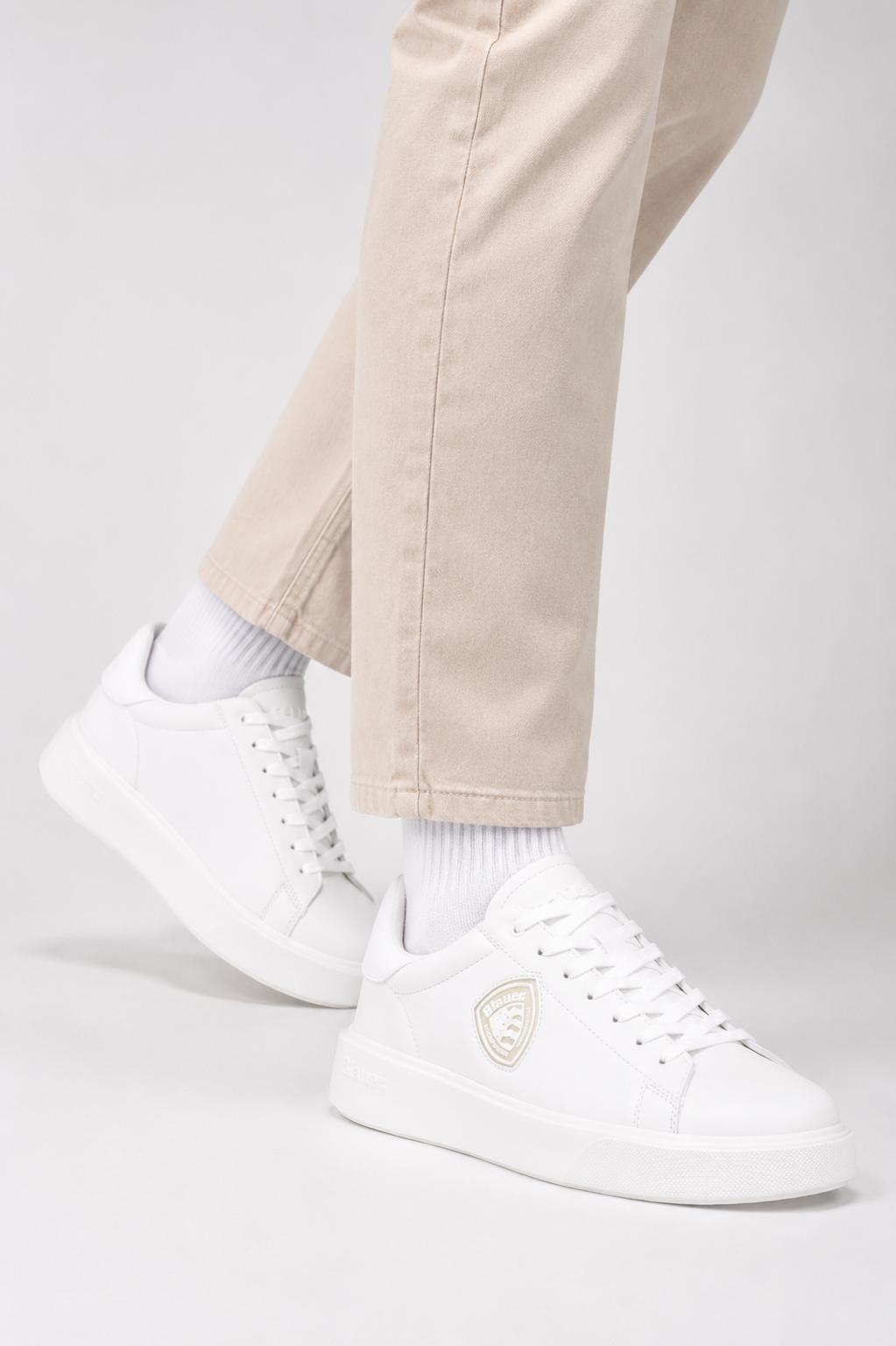 Мъжки кецове Men’s sneakers Blauer
F6BUCK14LEA White lifestyle view