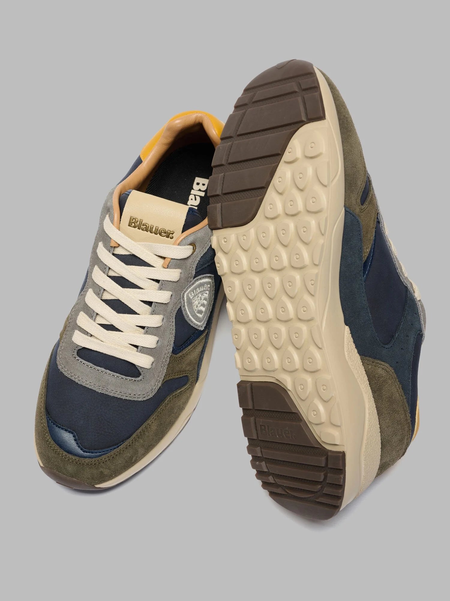 Мъжки кецове Men’s sneakers Blauer
F6OZARK01NUS Navy / Military Green / Beige / Yellow outsole view