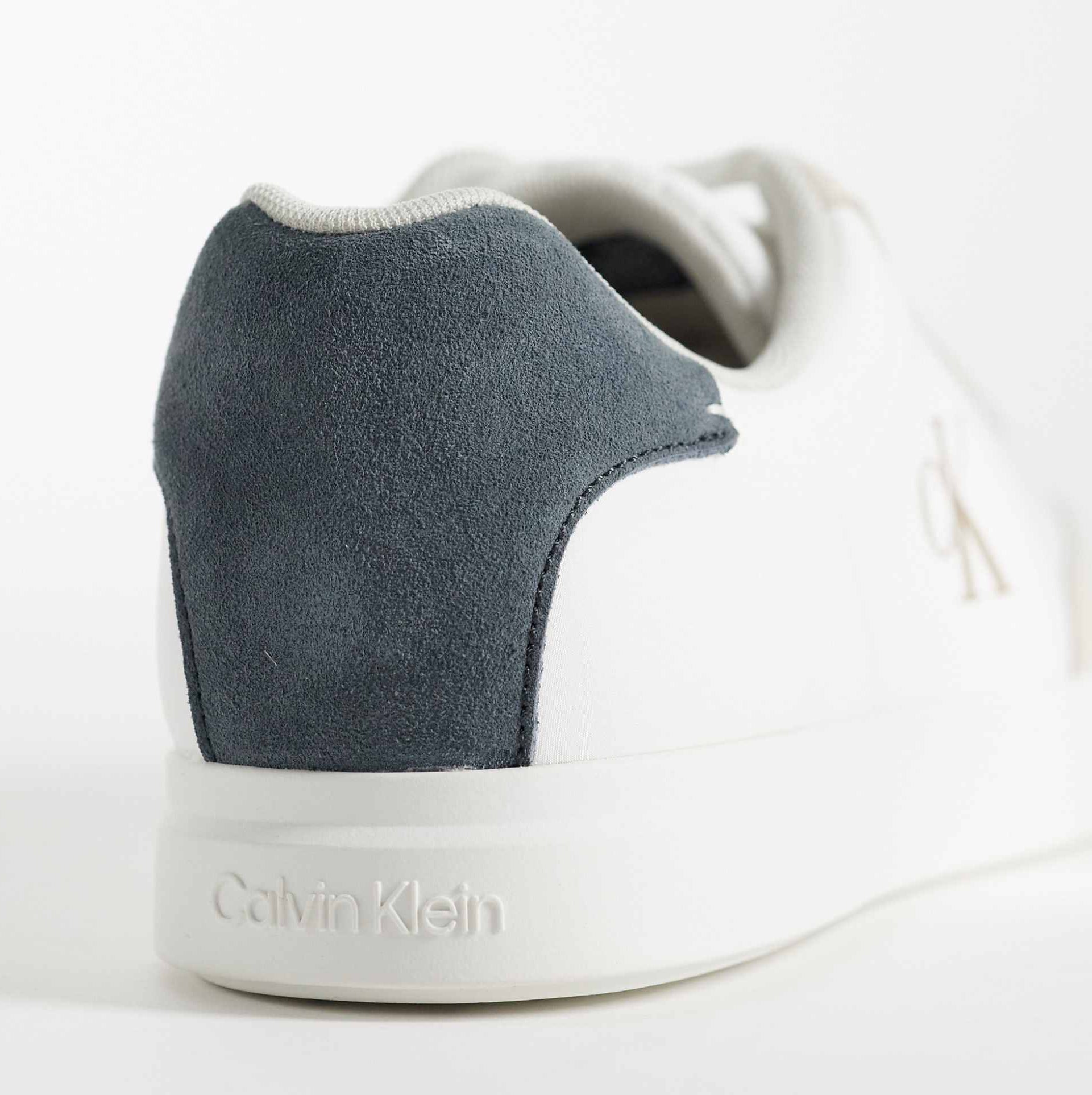 Мъжки кецове Men’s sneakers Calvin Klein
HM0HM02202 0F9 heel view