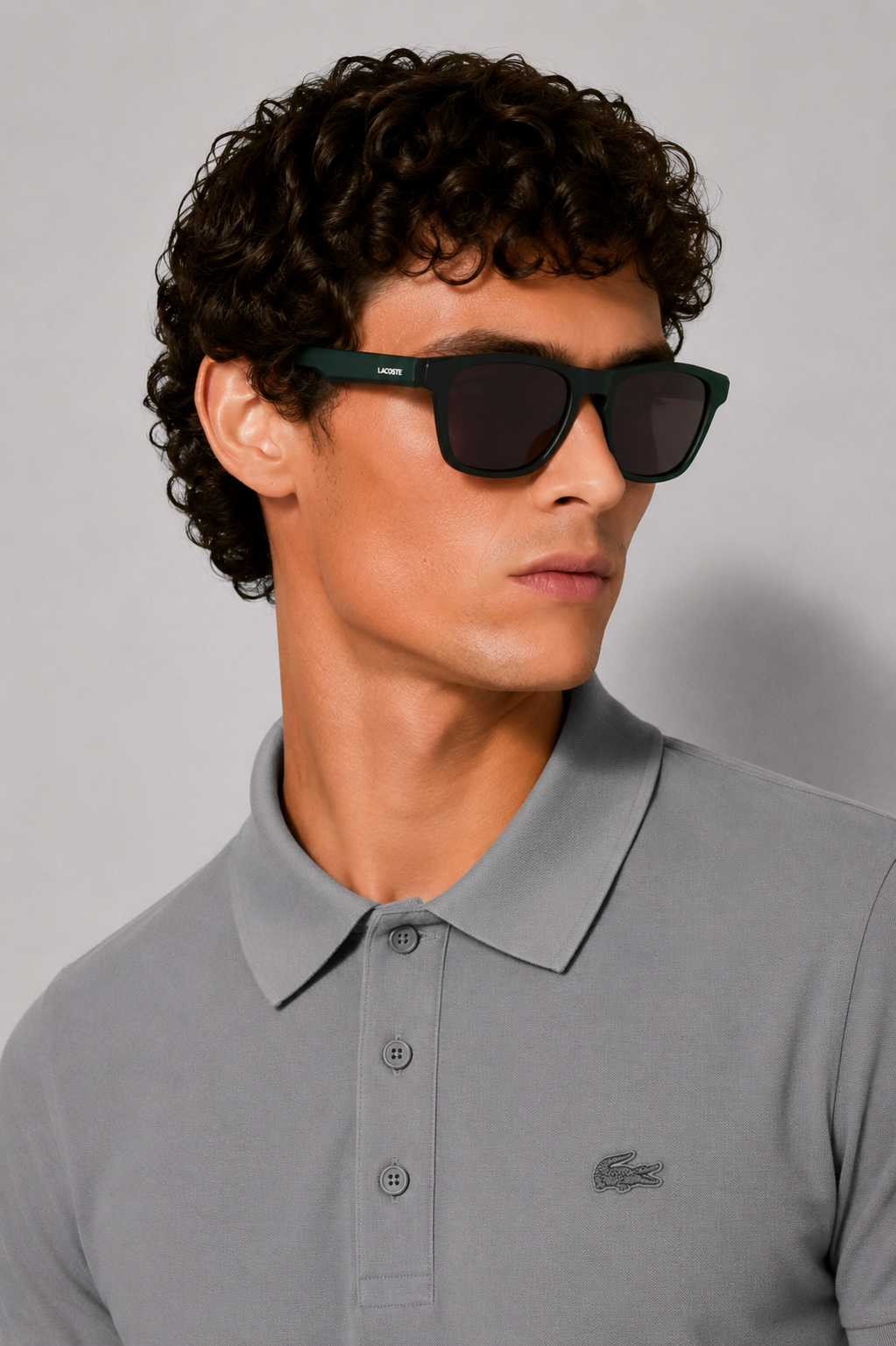 Мъжки слънчеви очила Men’s sunglasses LACOSTE L6018S 301 Dark Green lifestyle view