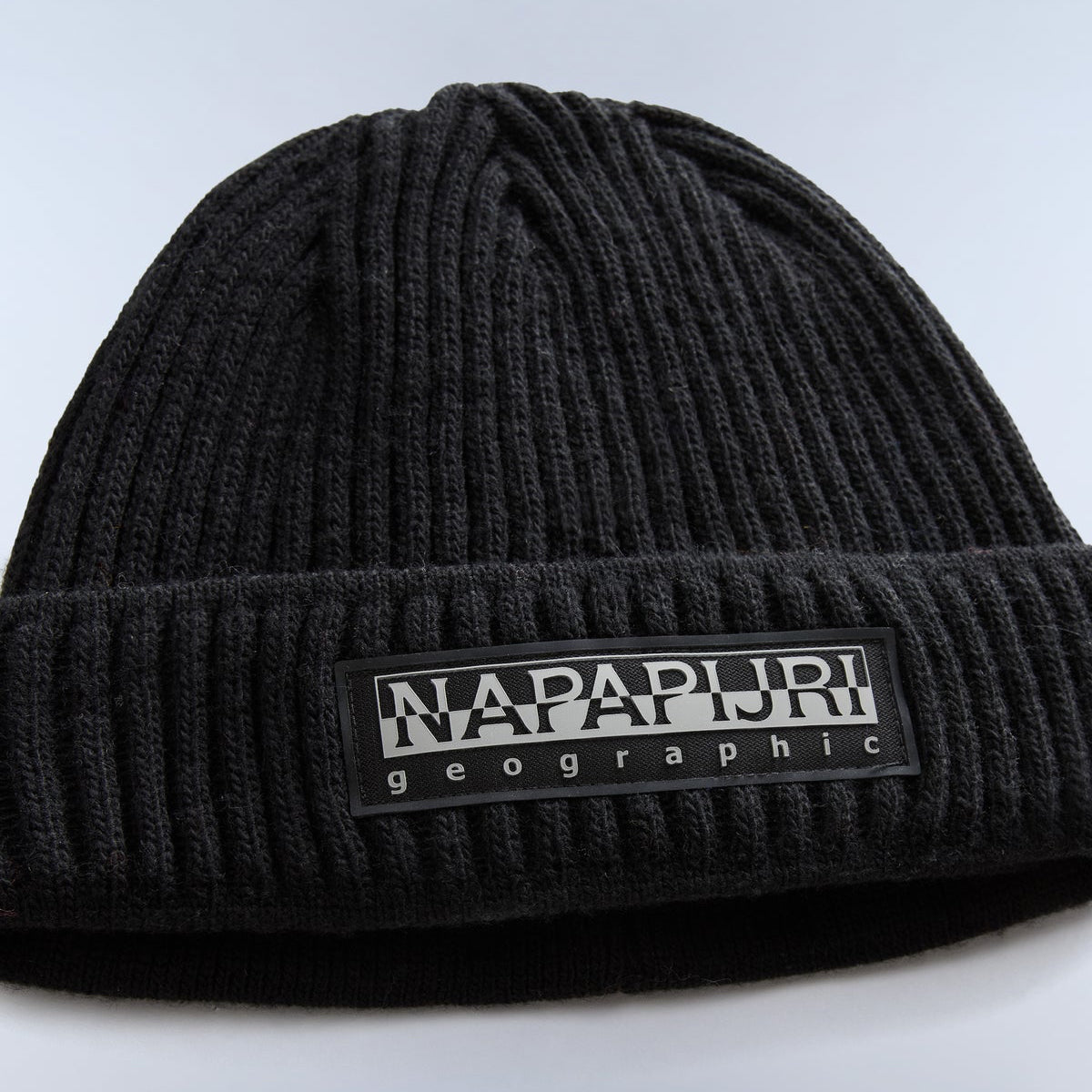 Unisex beanie Napapijri Vispa
NP0A4HXMF 041 Black