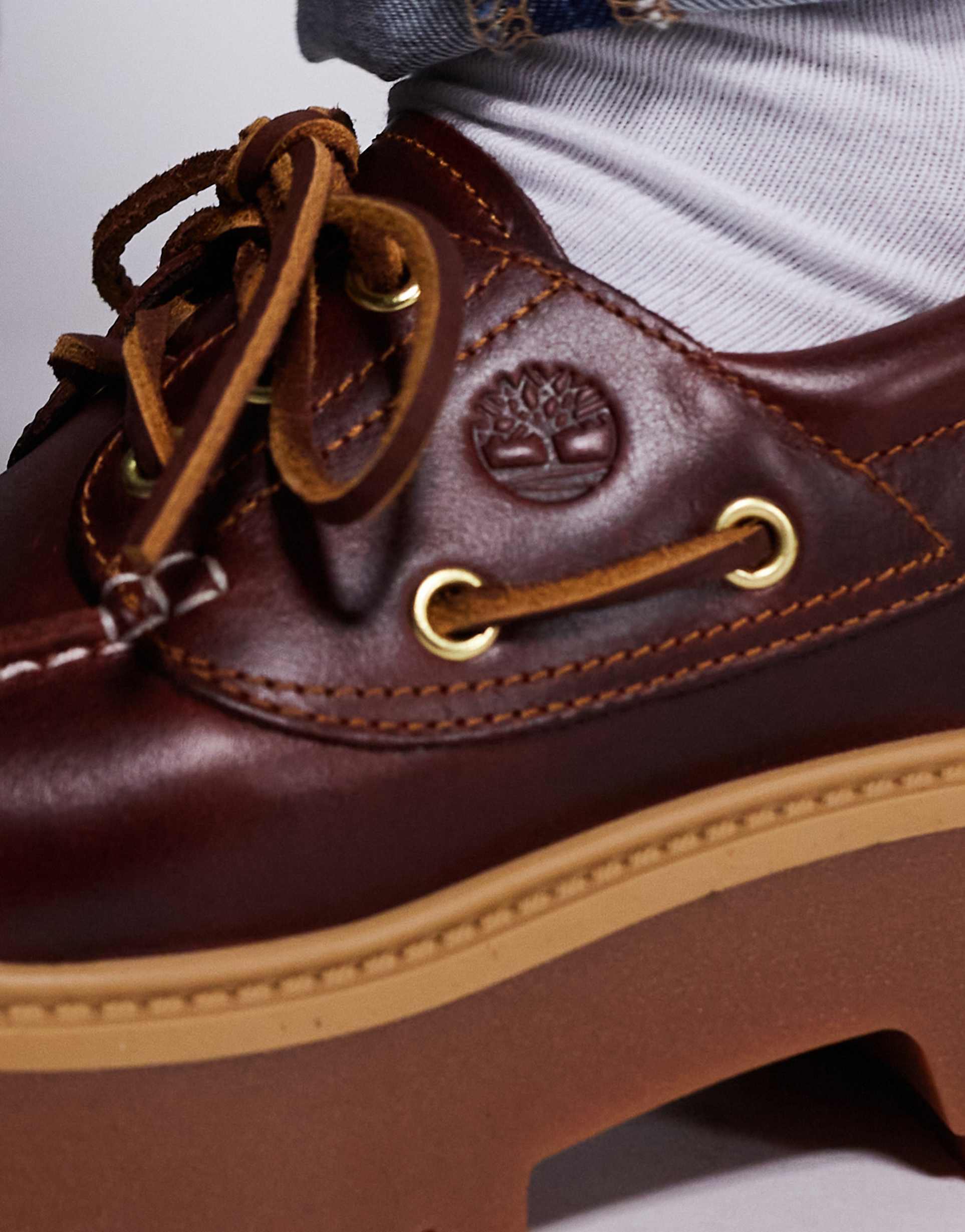 Дамски обувки Women’s Timberland Stone Street Platform Boat Shoes in Burgundy SKU: TB0A2QDM close up view