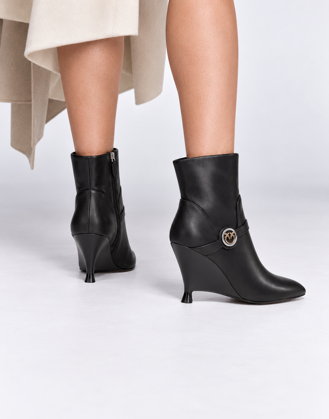 Дамски боти Women’s ankle boots Pinko Gwen
SD0639P095Z99 Black