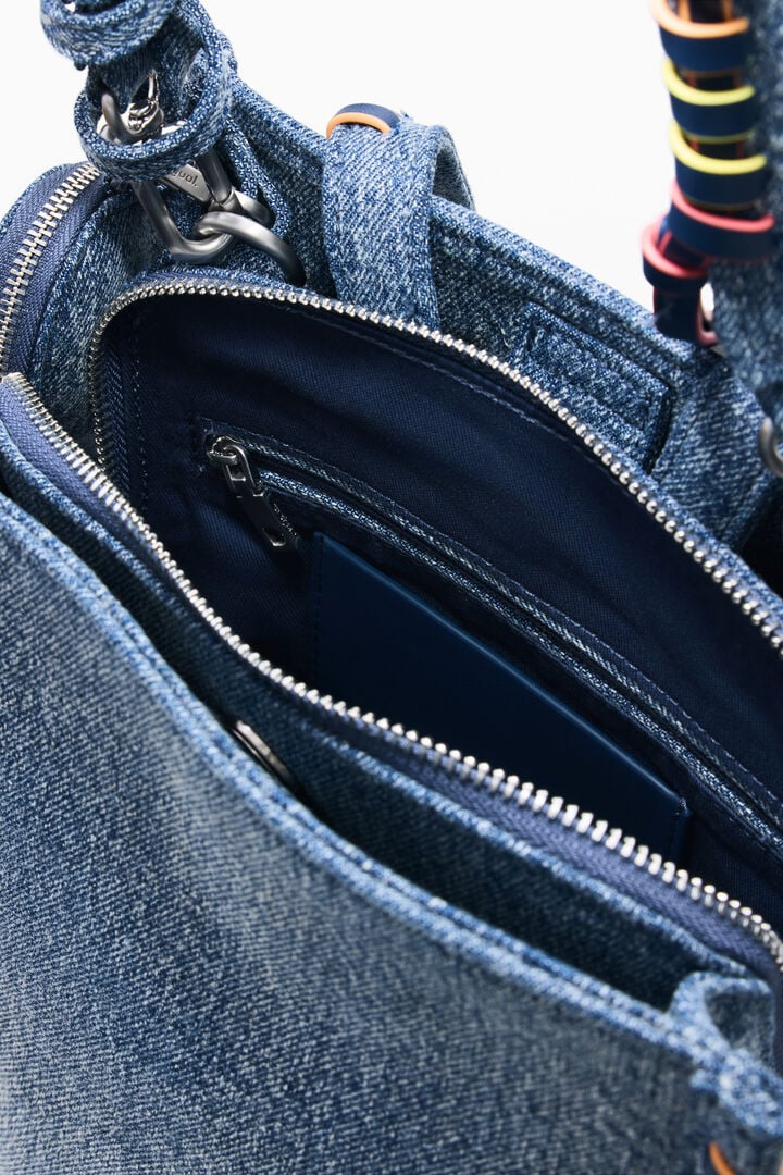 Дамска раница Women’s rucksack Desigual
26SAKD085005U inside view