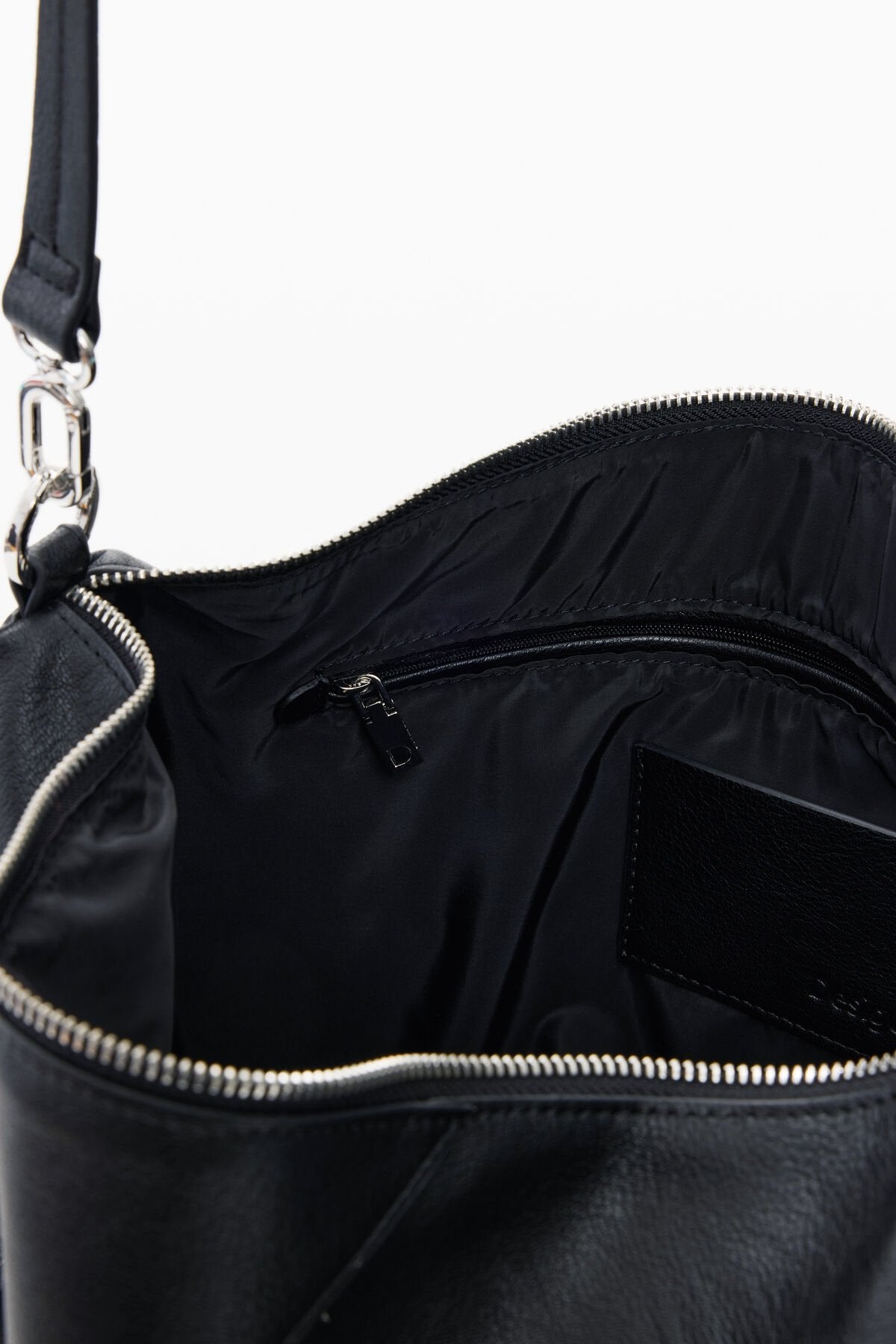 Дамска чанта Women’s shoulder bag Desigual
26SAXP66 2000 Black inside view